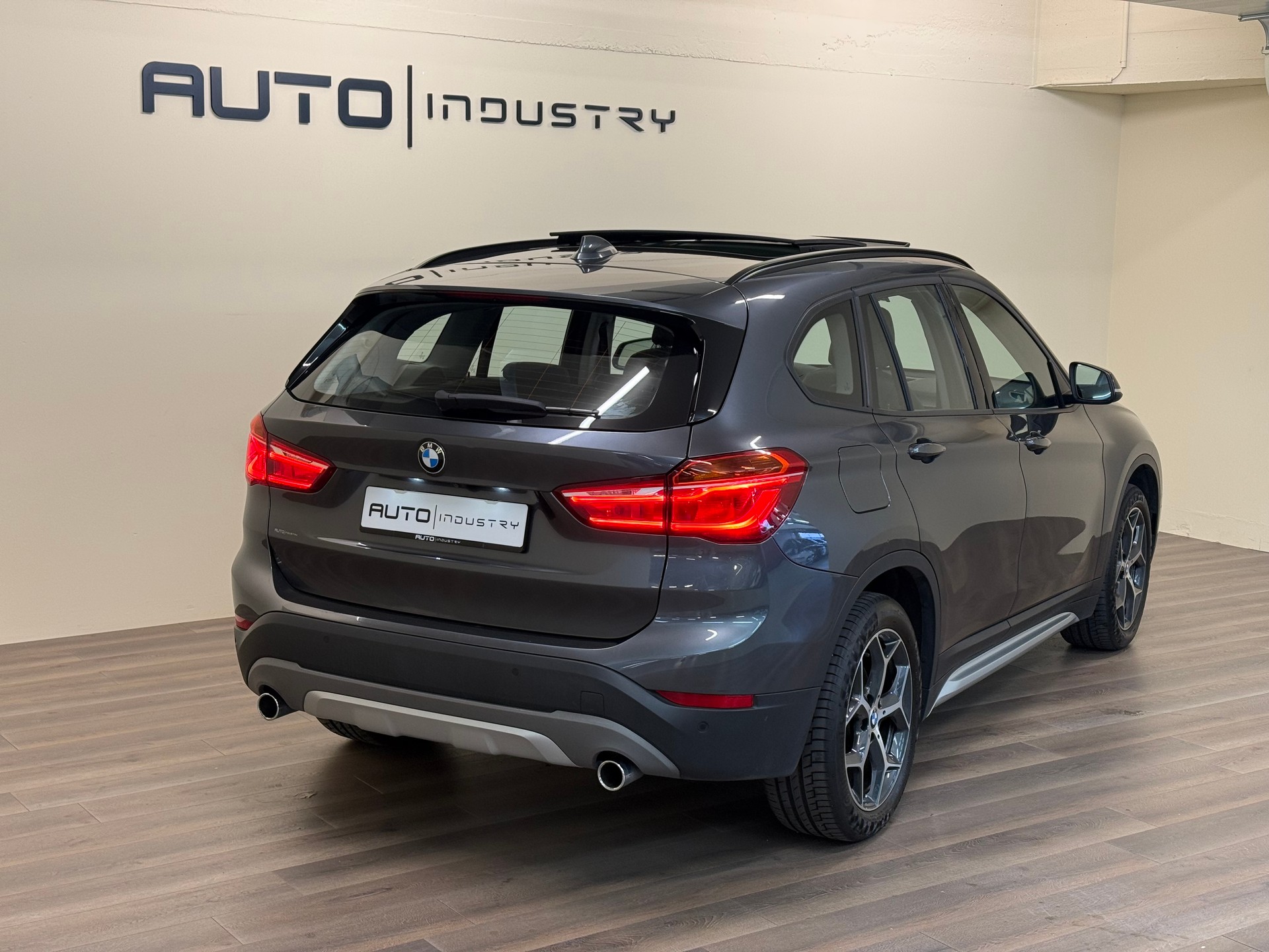 BMW X1 xDrive 25i xLine Steptronic-image-2