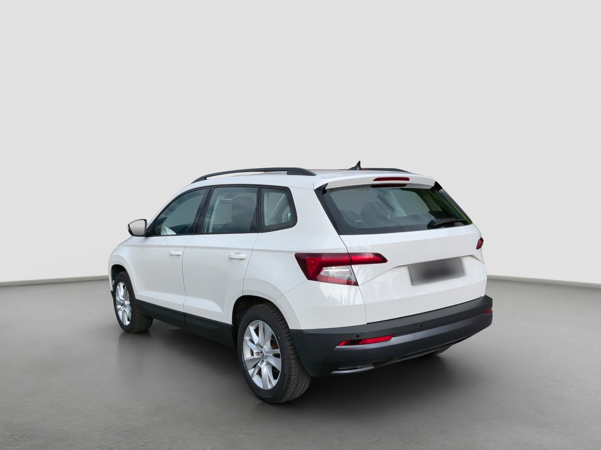 SKODA Karoq 2.0 TDI CR Style 4x4 DSG-image-2