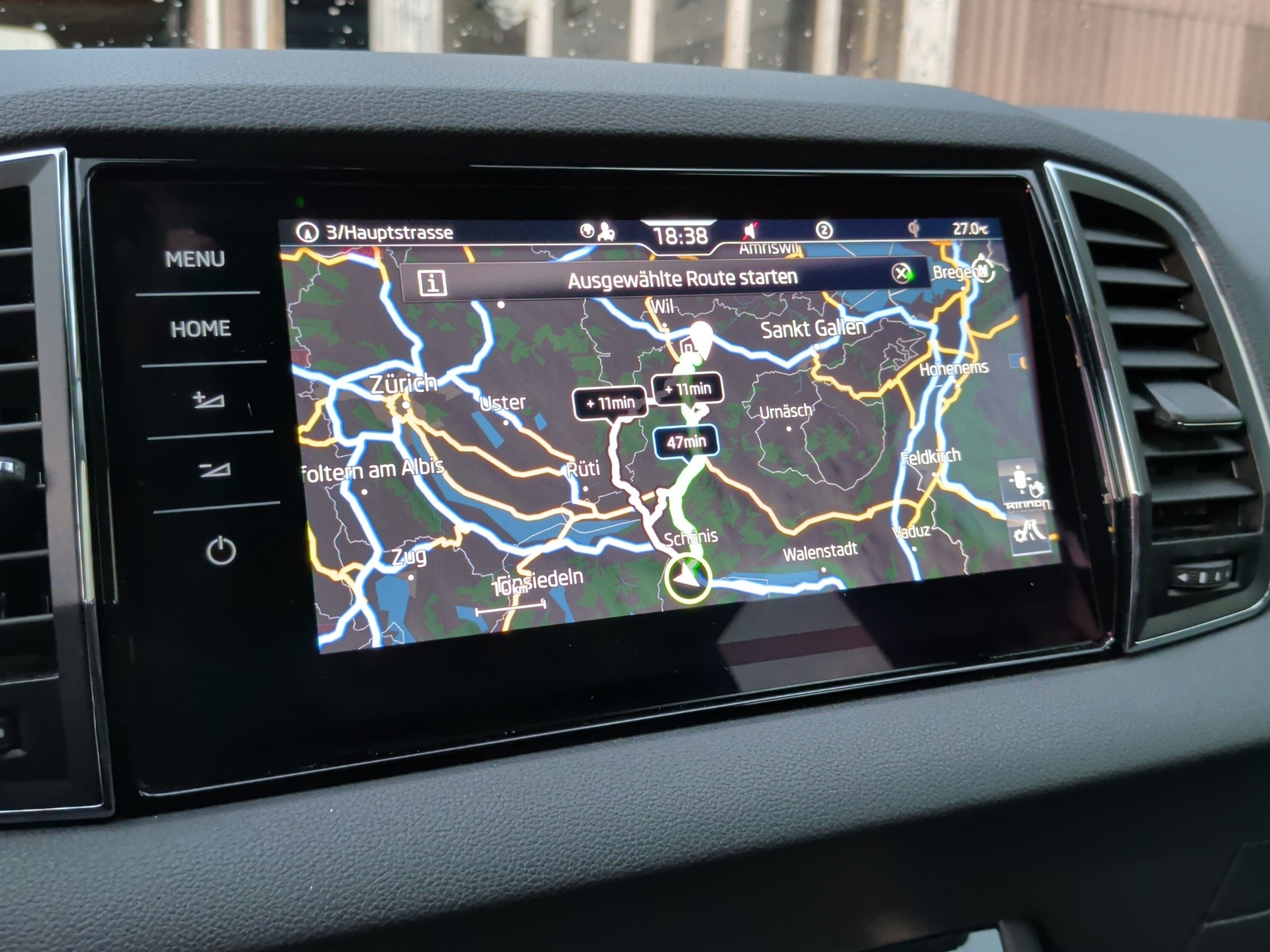 SKODA Karoq 2.0 TDI CR Style 4x4 DSG-image-12