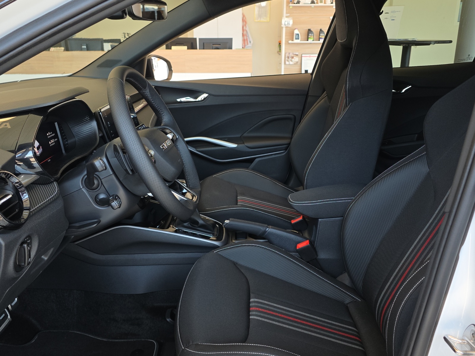SKODA Fabia 1.5 TSI Motorsport DSG-image-5