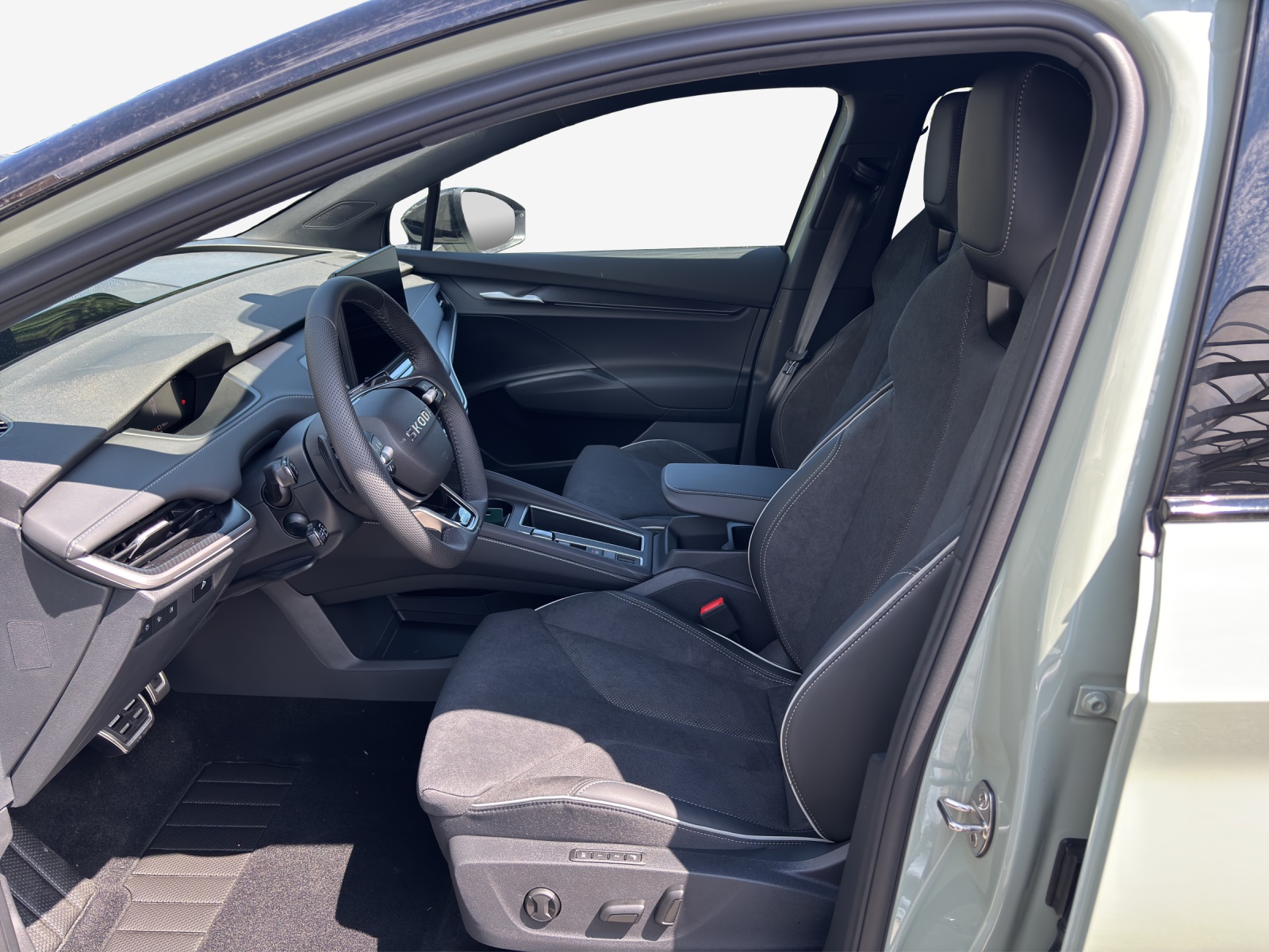 SKODA Elroq 85x Sportline 4x4-image-7