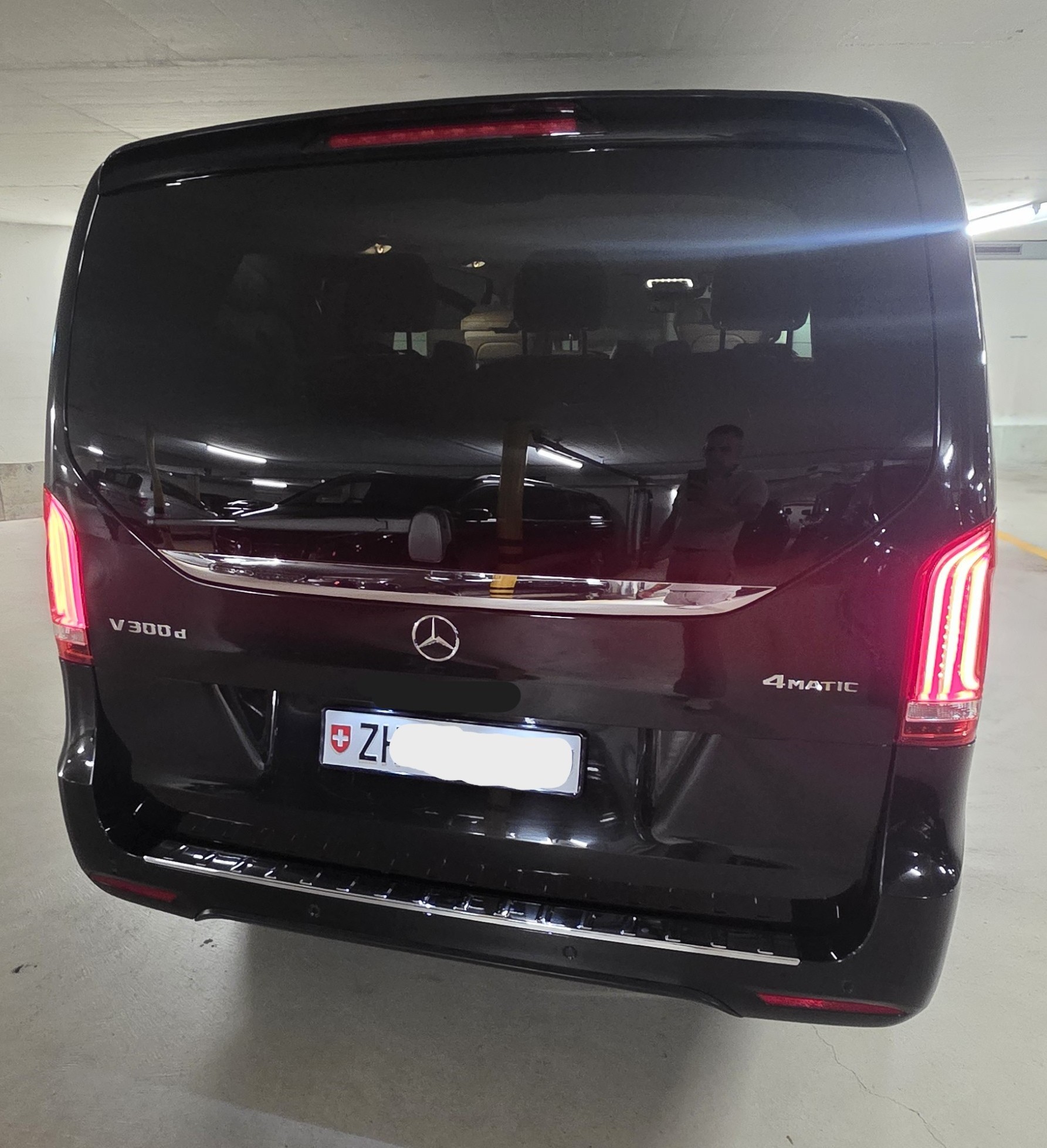 MERCEDES-BENZ V 300 d Swiss Ed. Extra Lang 4x4 VIP Sitze-image-1