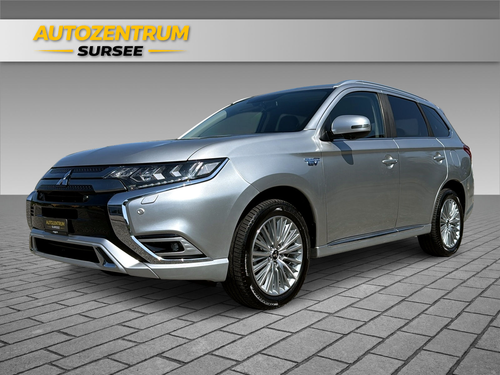 MITSUBISHI Outlander 2.4 PHEV Style-image-0