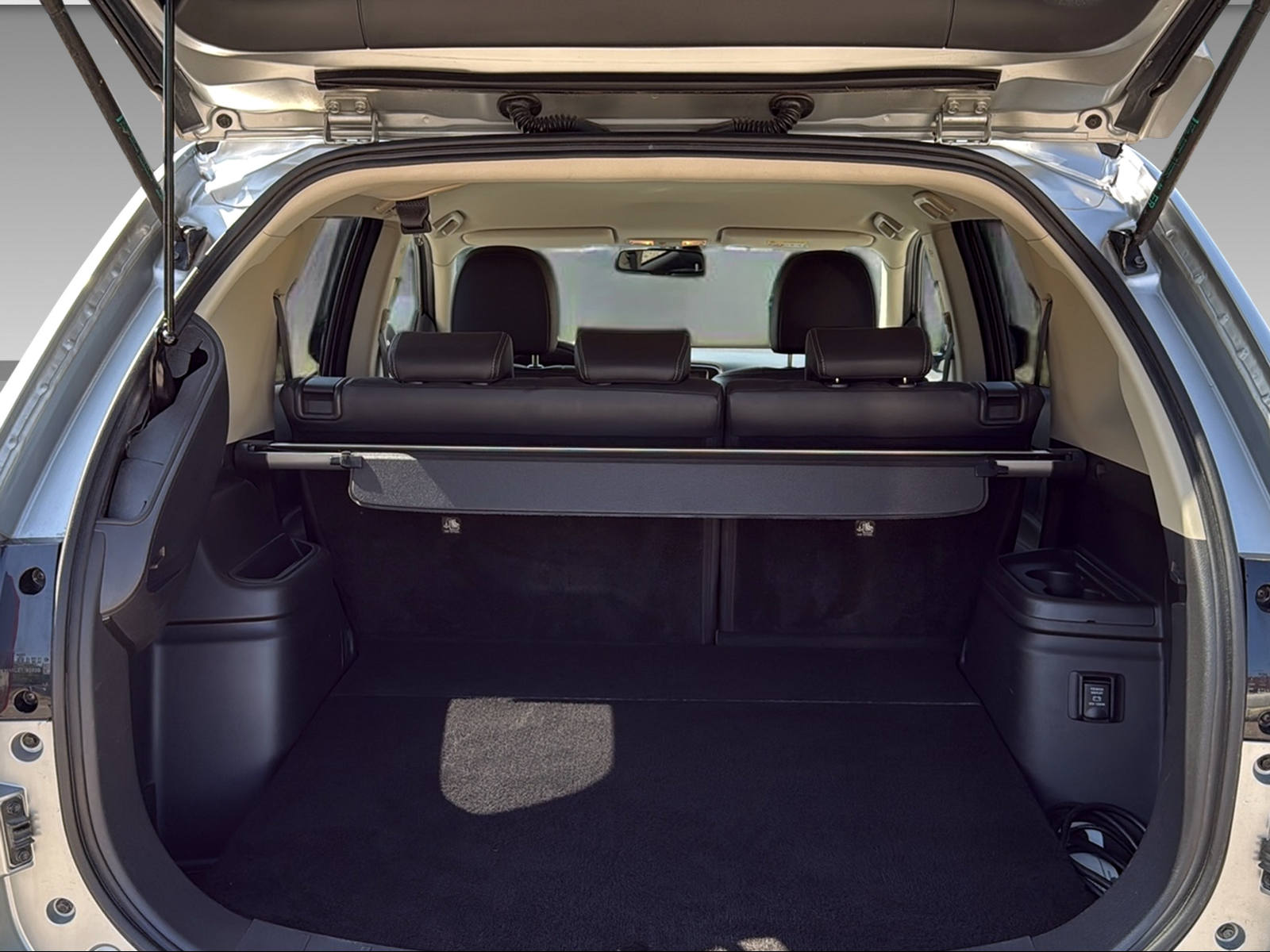 MITSUBISHI Outlander 2.4 PHEV Style-image-22