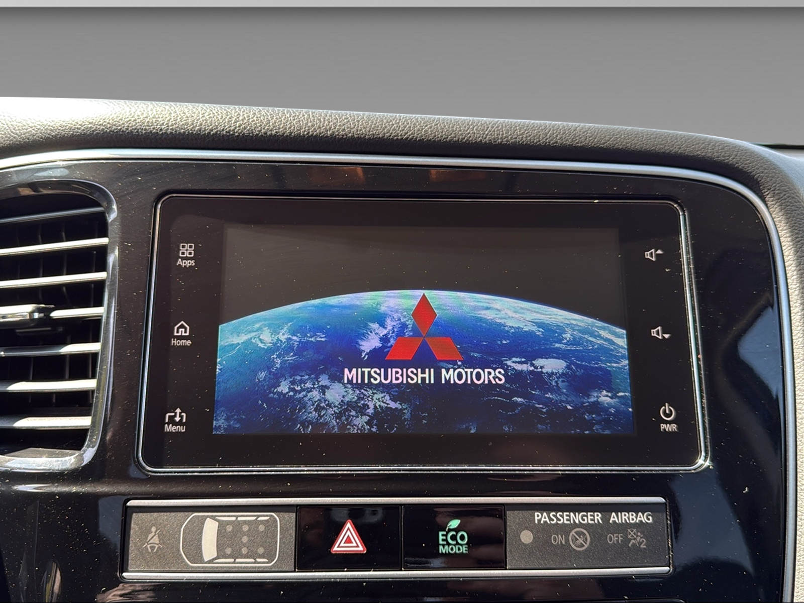 MITSUBISHI Outlander 2.4 PHEV Style-image-17