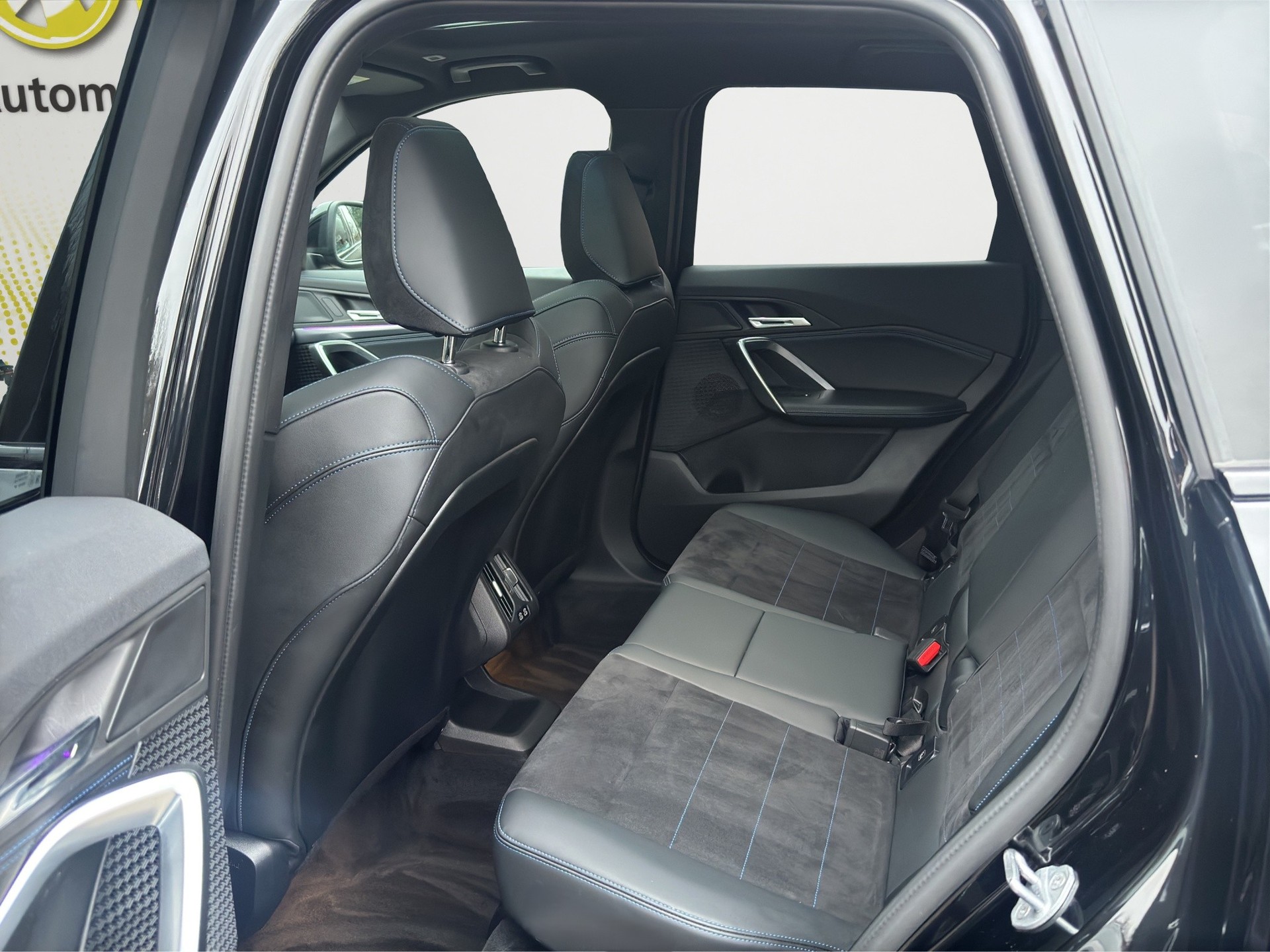 BMW X1 sDrive 20d 48V M Sport Innovationspaket-image-13