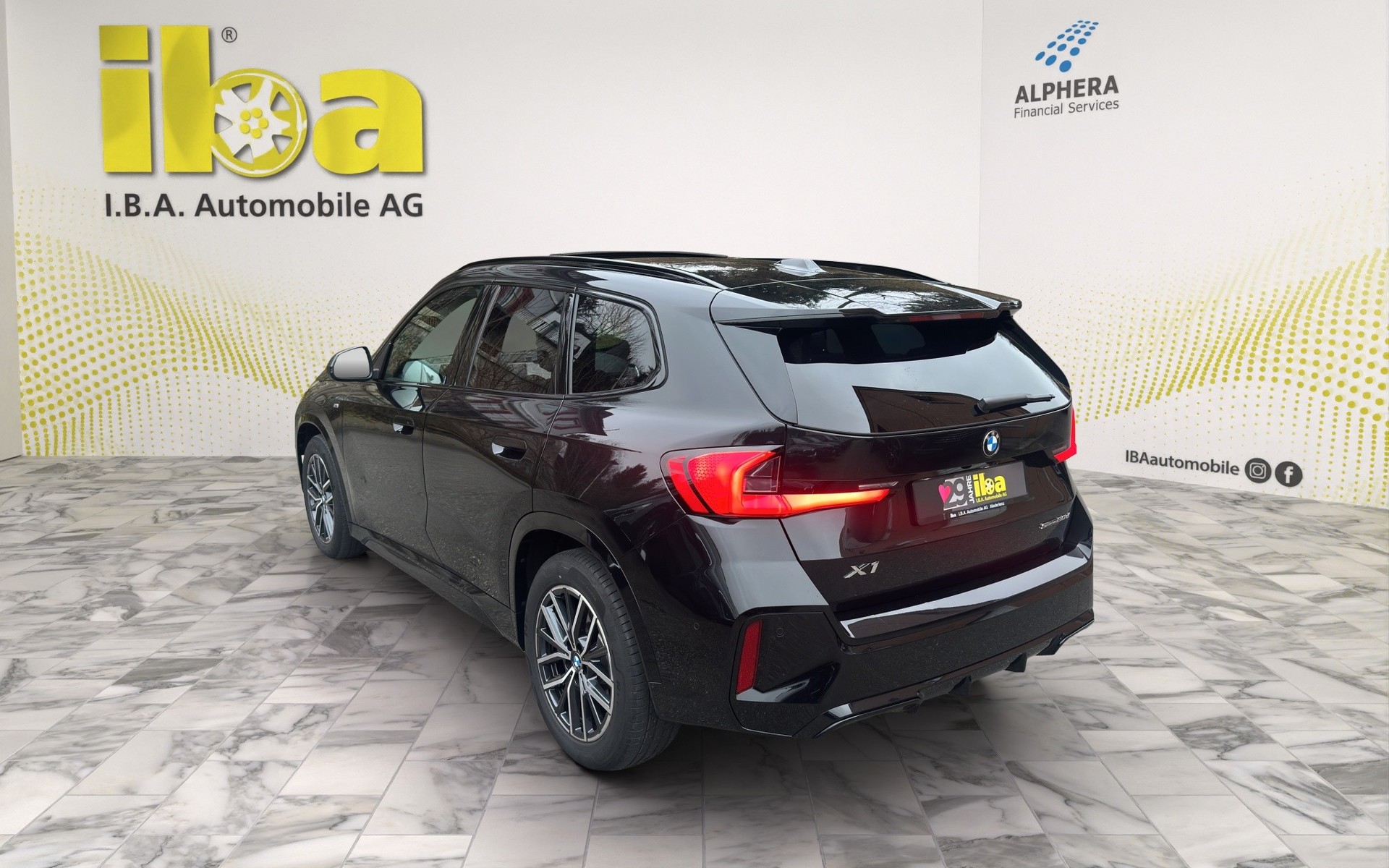 BMW X1 sDrive 20d 48V M Sport Innovationspaket-showroom-element-2