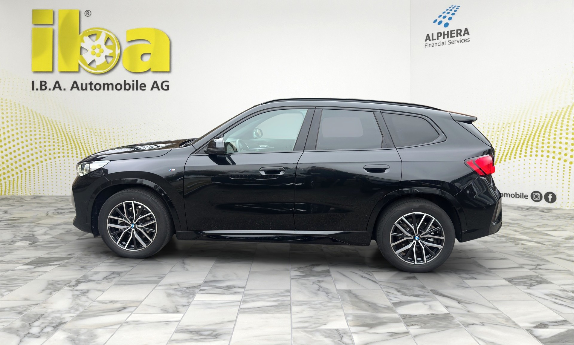 BMW X1 sDrive 20d 48V M Sport Innovationspaket-showroom-element-1