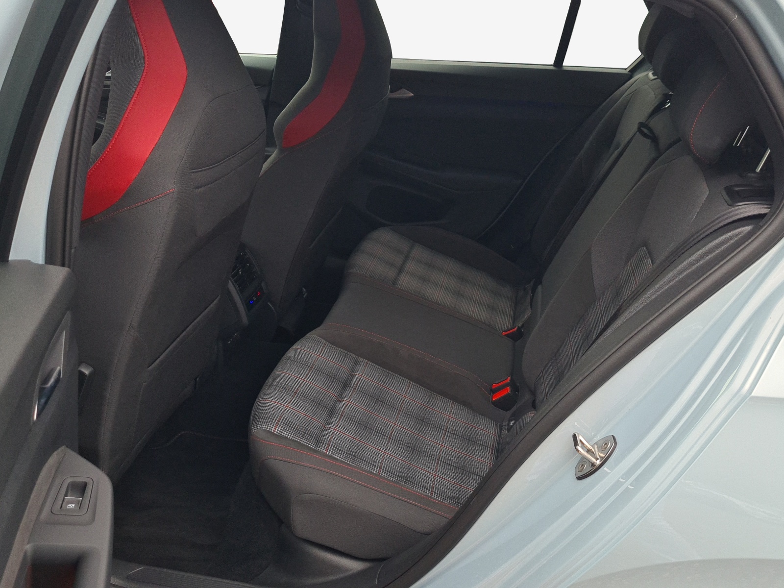VW Golf 2.0 TSI GTI DSG-image-11