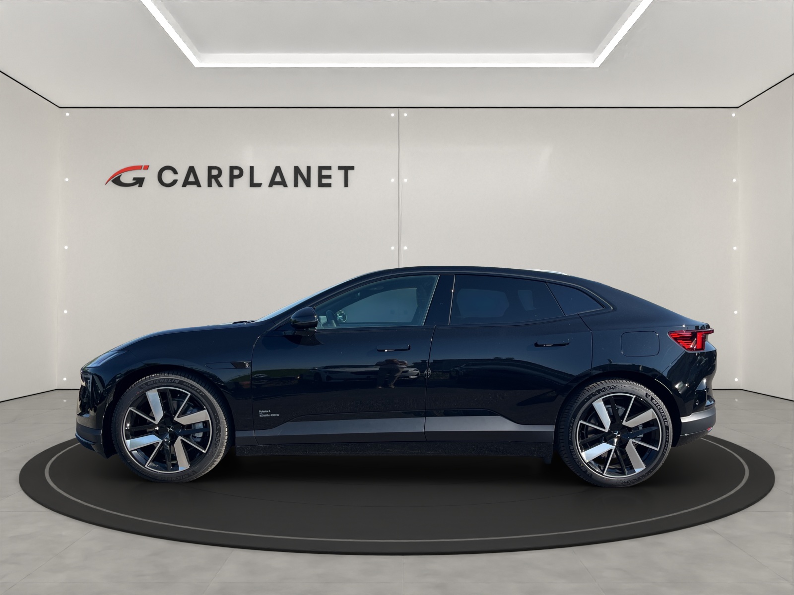 POLESTAR 4 Long Range Dual Motor-showroom-element-1