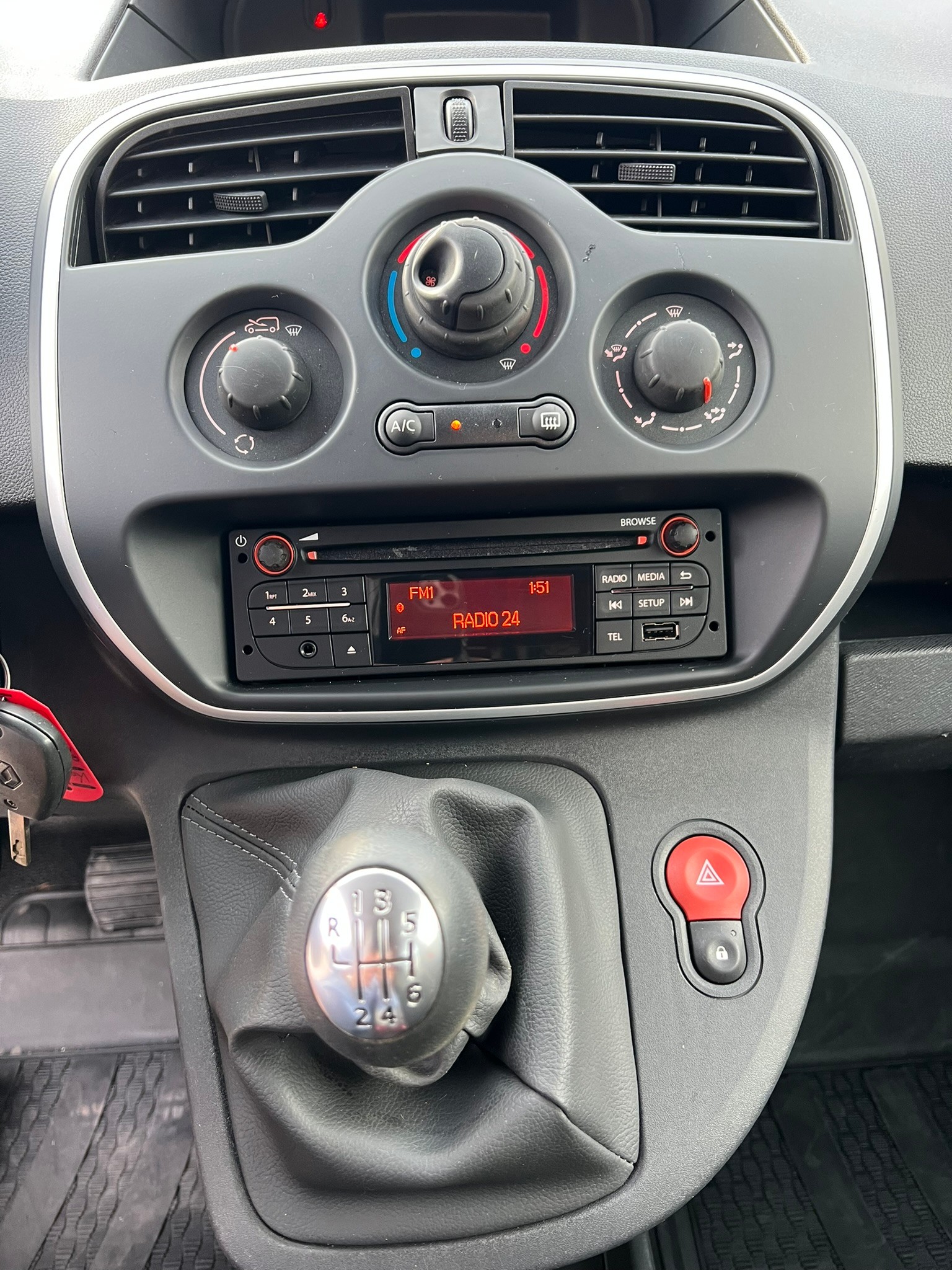 RENAULT Kangoo Maxi dCi 95 ENERGY Access 2 Pl./2 pl.-image-6