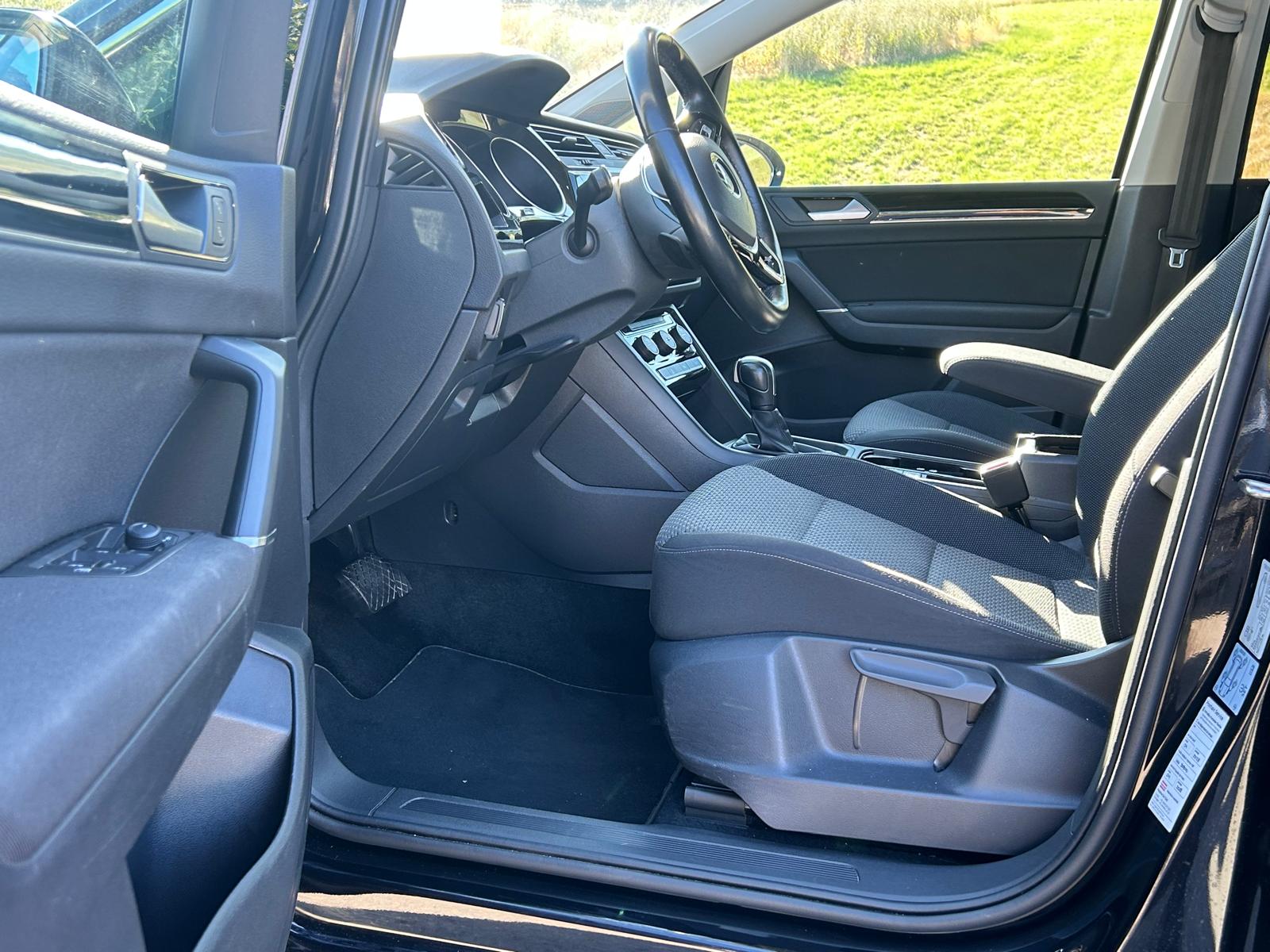 VW Touran 1.5 TSI EVO Comfortline DSG-image-8