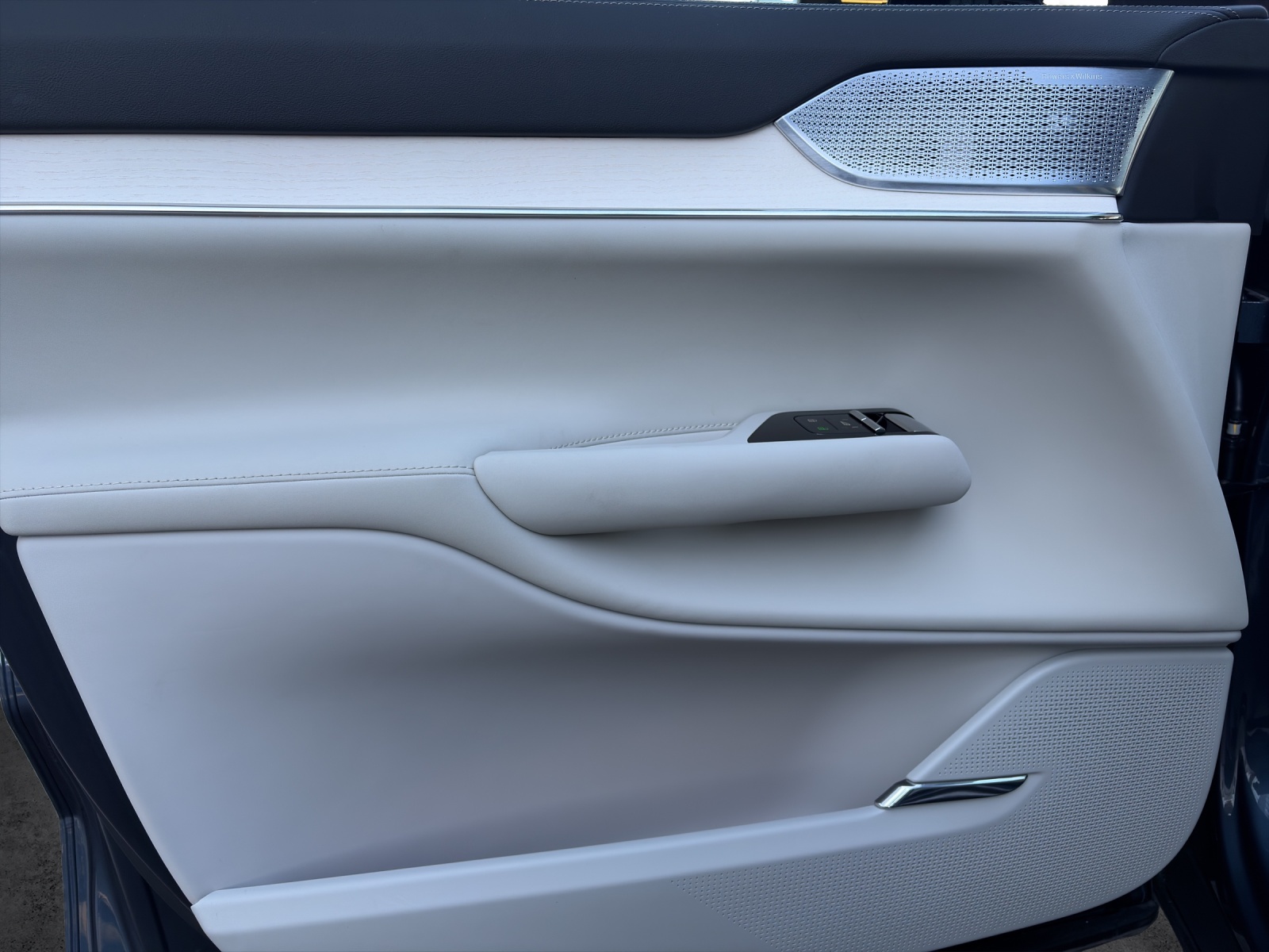 VOLVO EX90 Twin Performance Ultra AWD-image-12