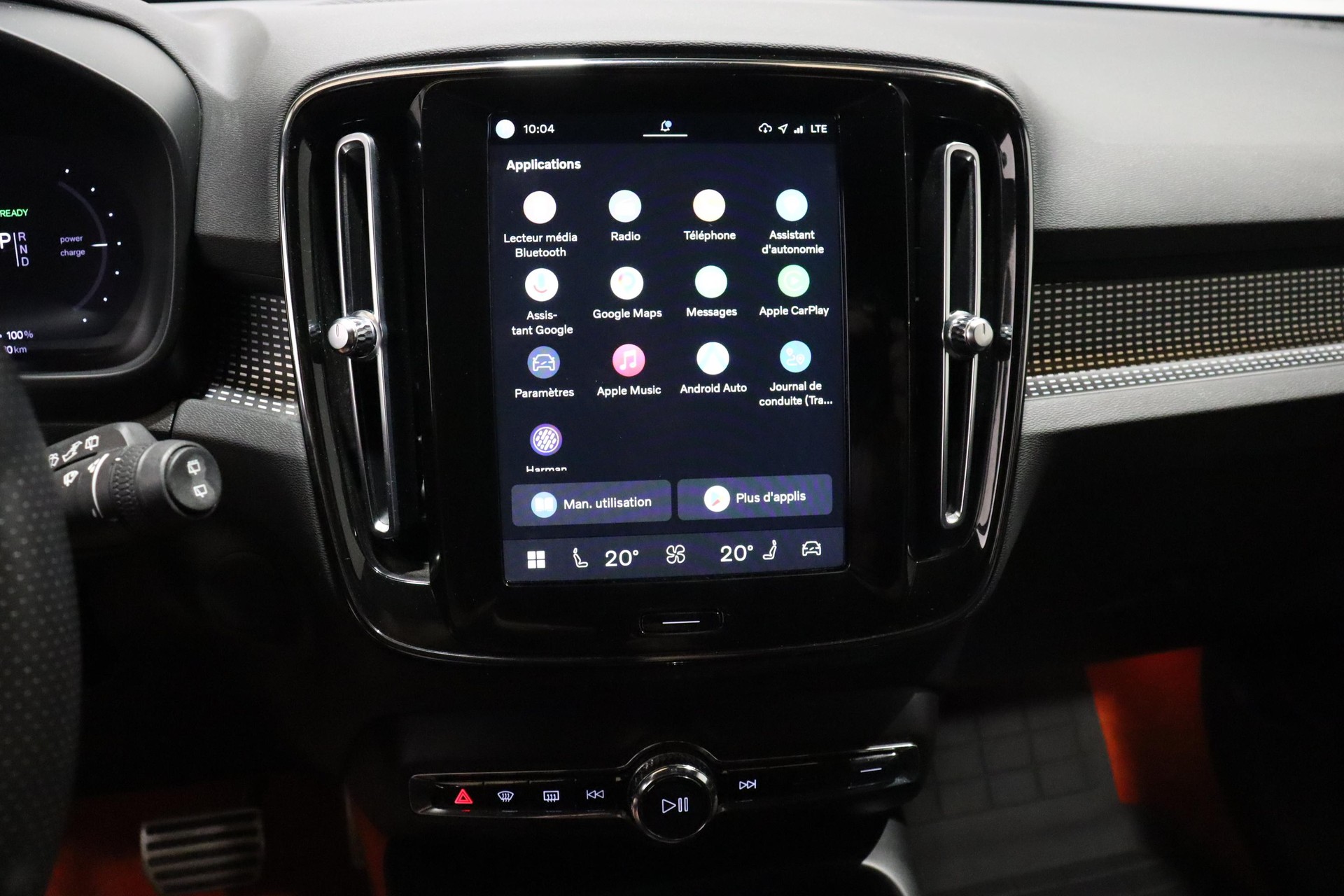 VOLVO XC40 P8 Twin R-Design AWD-image-15