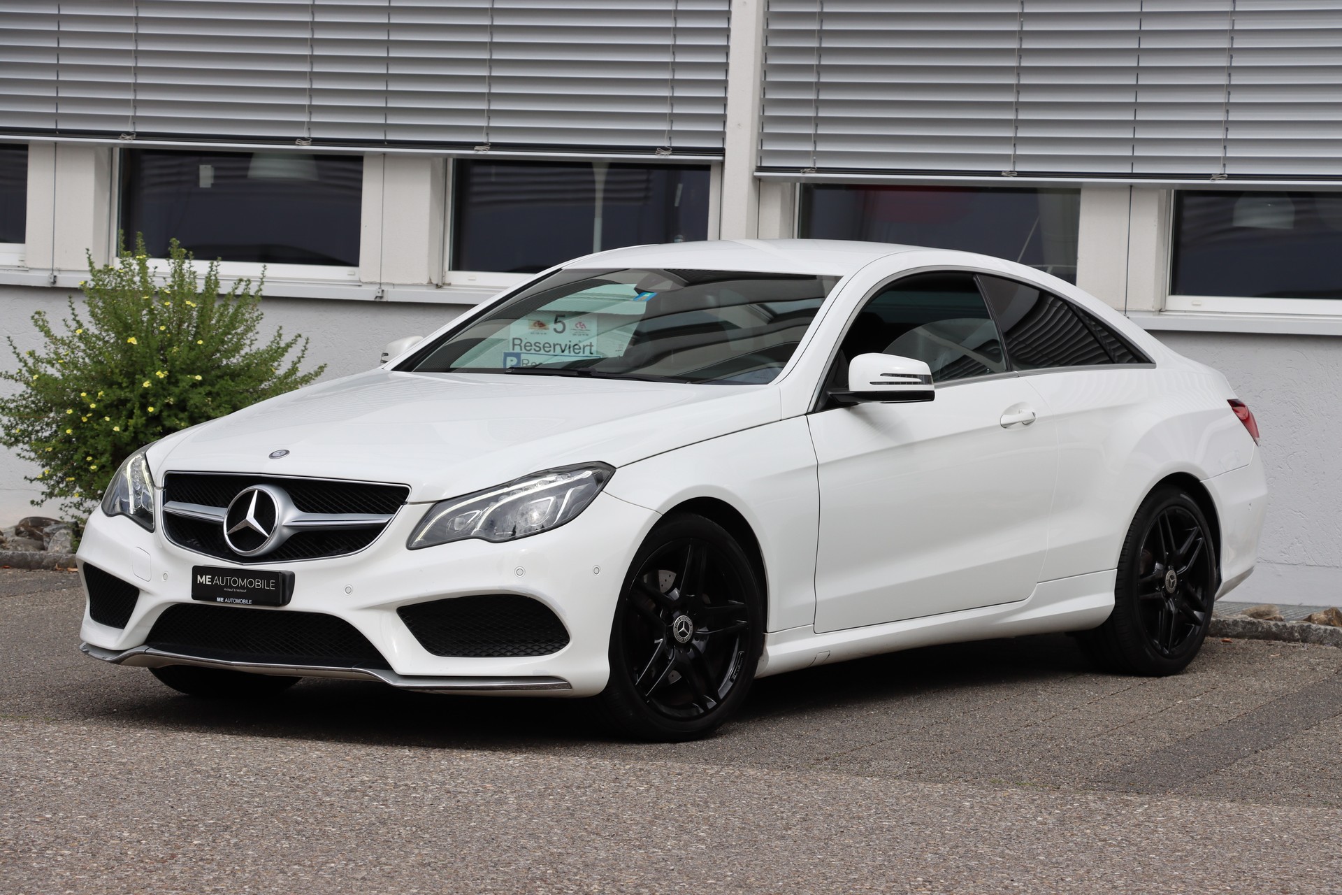 MERCEDES-BENZ E 200 7G-Tronic AMG Line-image-0