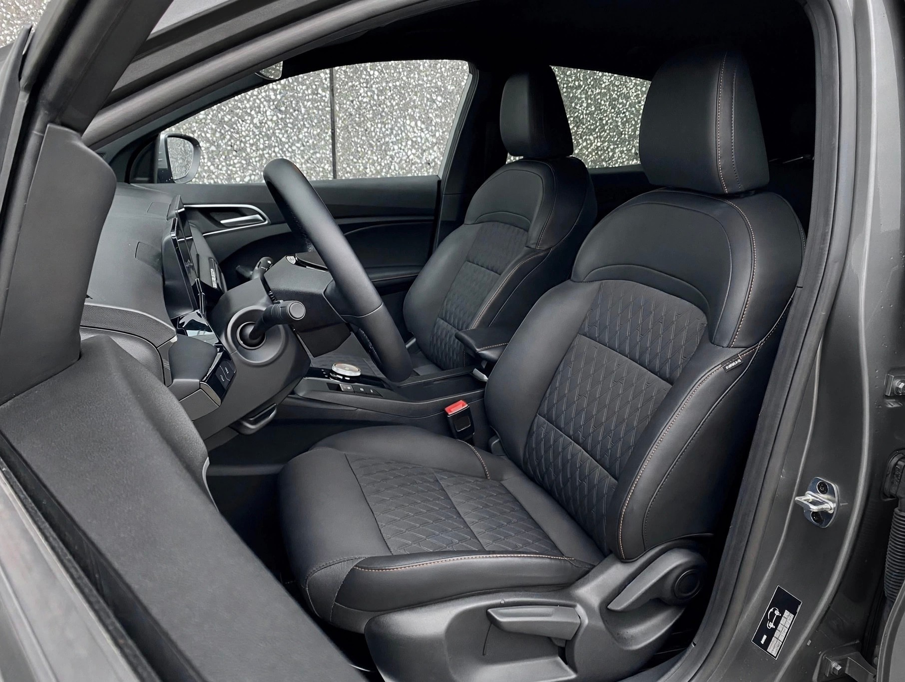 MG 3 1.5 *VollHybrid*Swiss*Luxury*Automat*-image-3