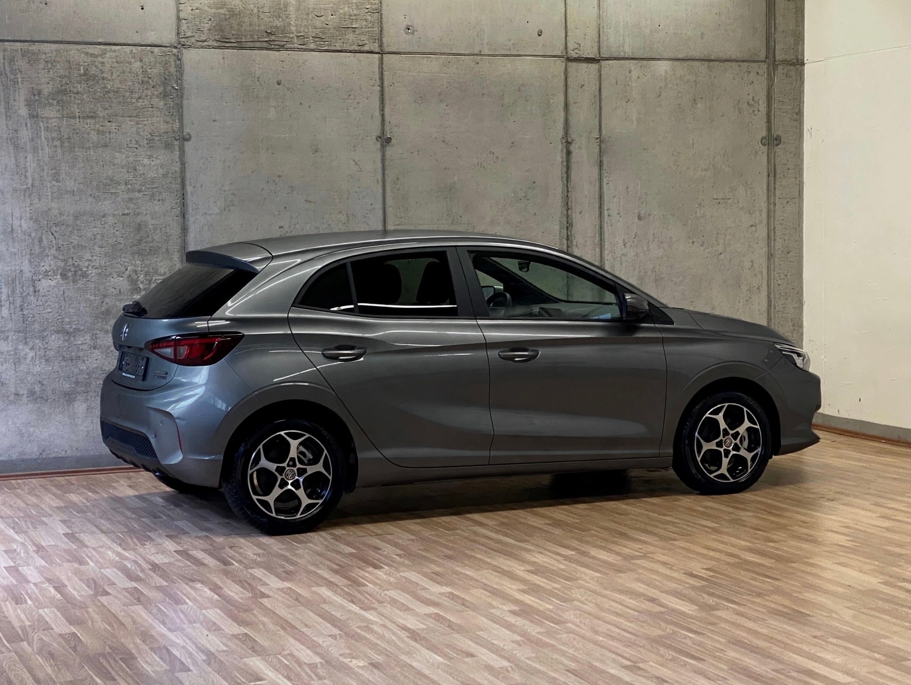 MG 3 1.5 *VollHybrid*Swiss*Luxury*Automat*-image-25