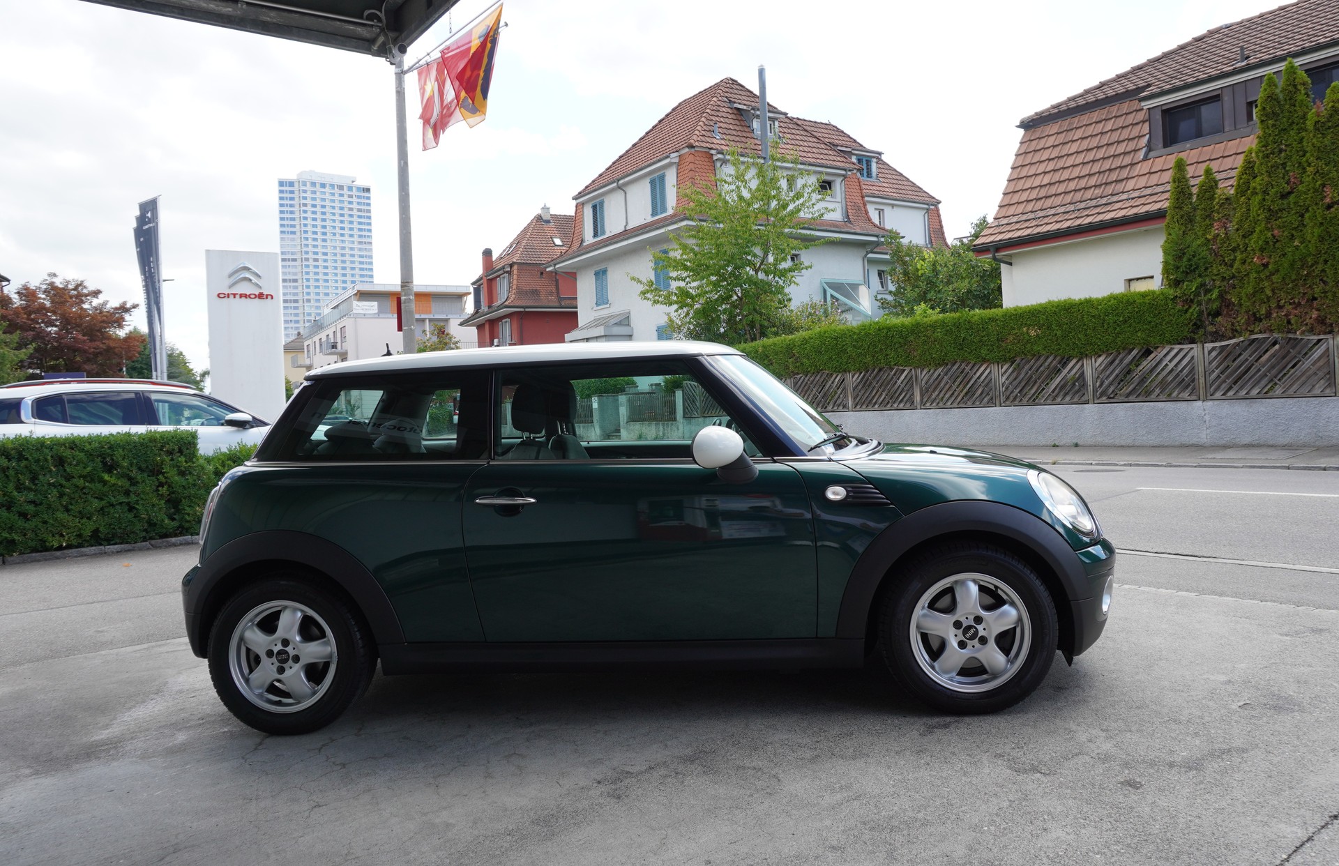 MINI Cooper-image-4