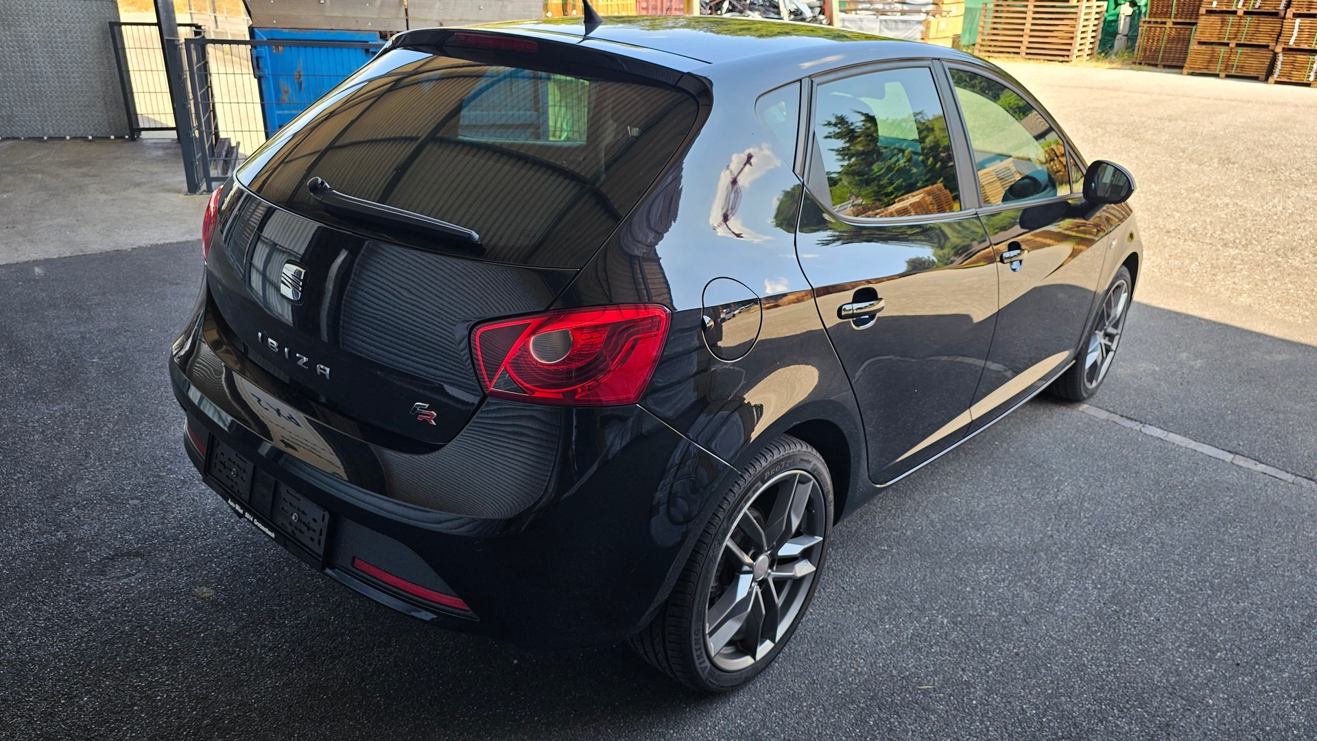 SEAT Ibiza 1.4 TSI FR-image-4