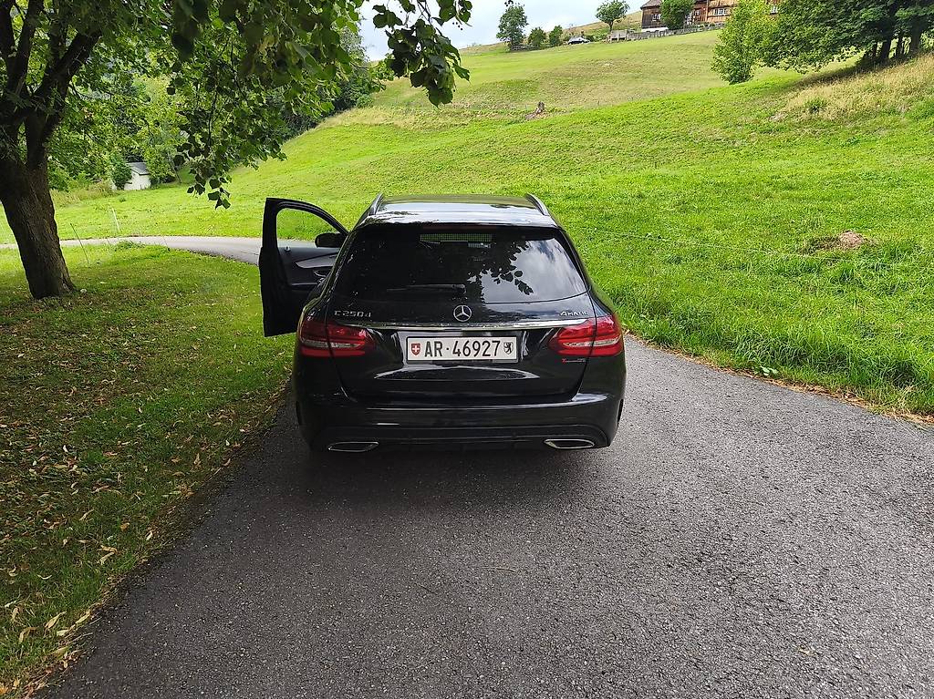 MERCEDES-BENZ C 250-image-2