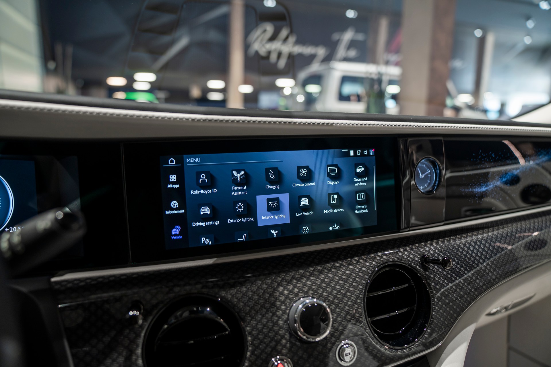 ROLLS-ROYCE Spectre Black Badge-image-15