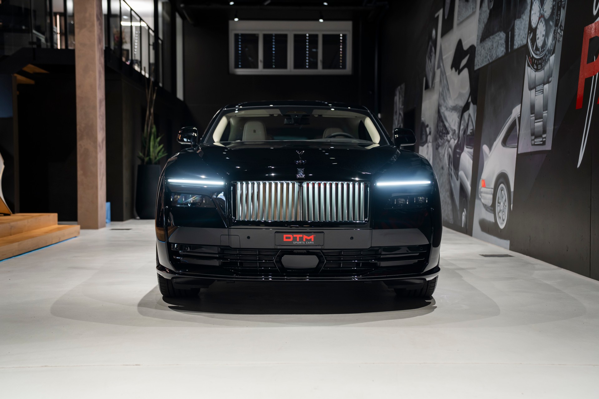 ROLLS-ROYCE Spectre Black Badge-image-1