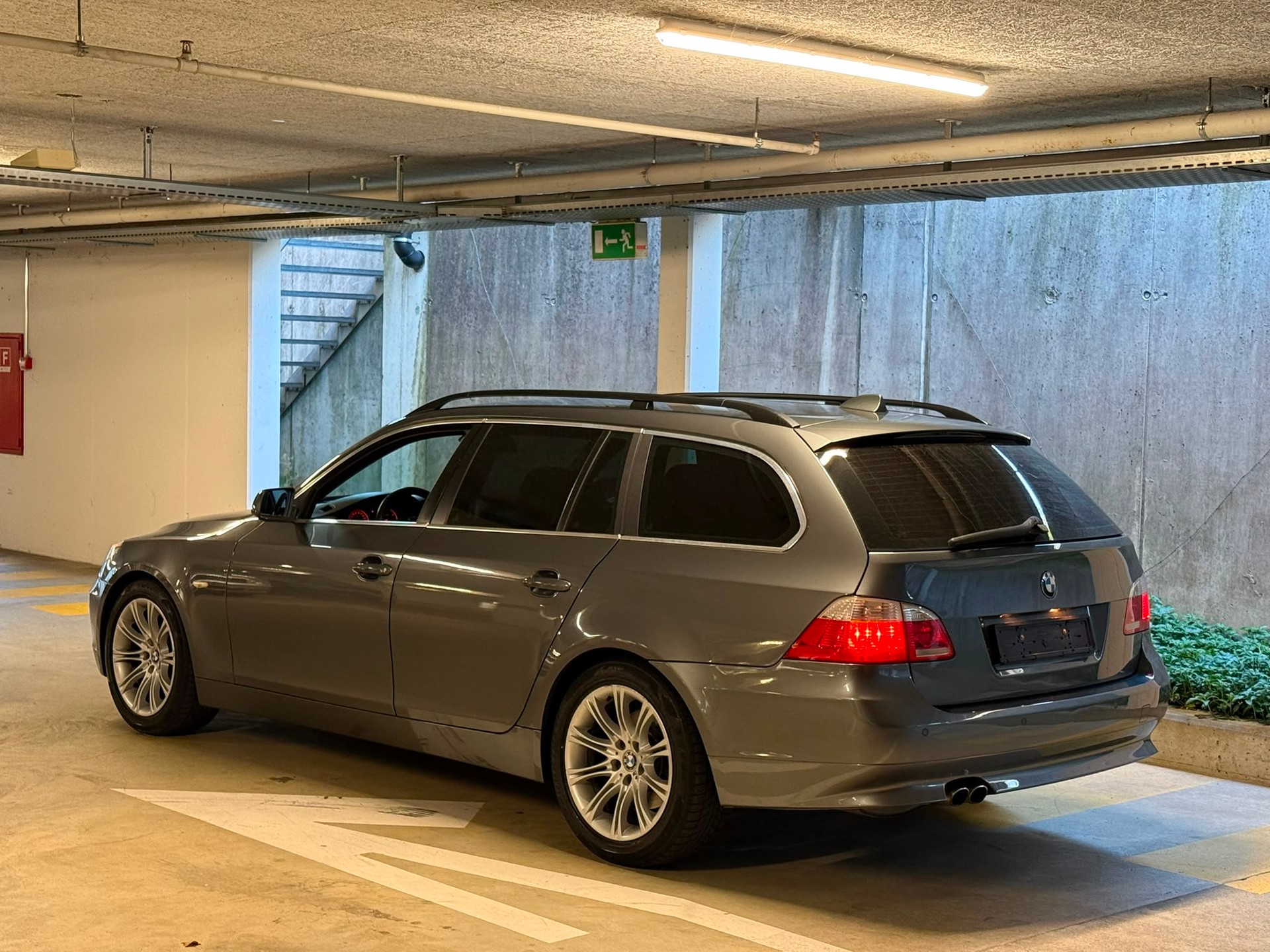 BMW 530d Touring TOP ZUSTAND-image-3