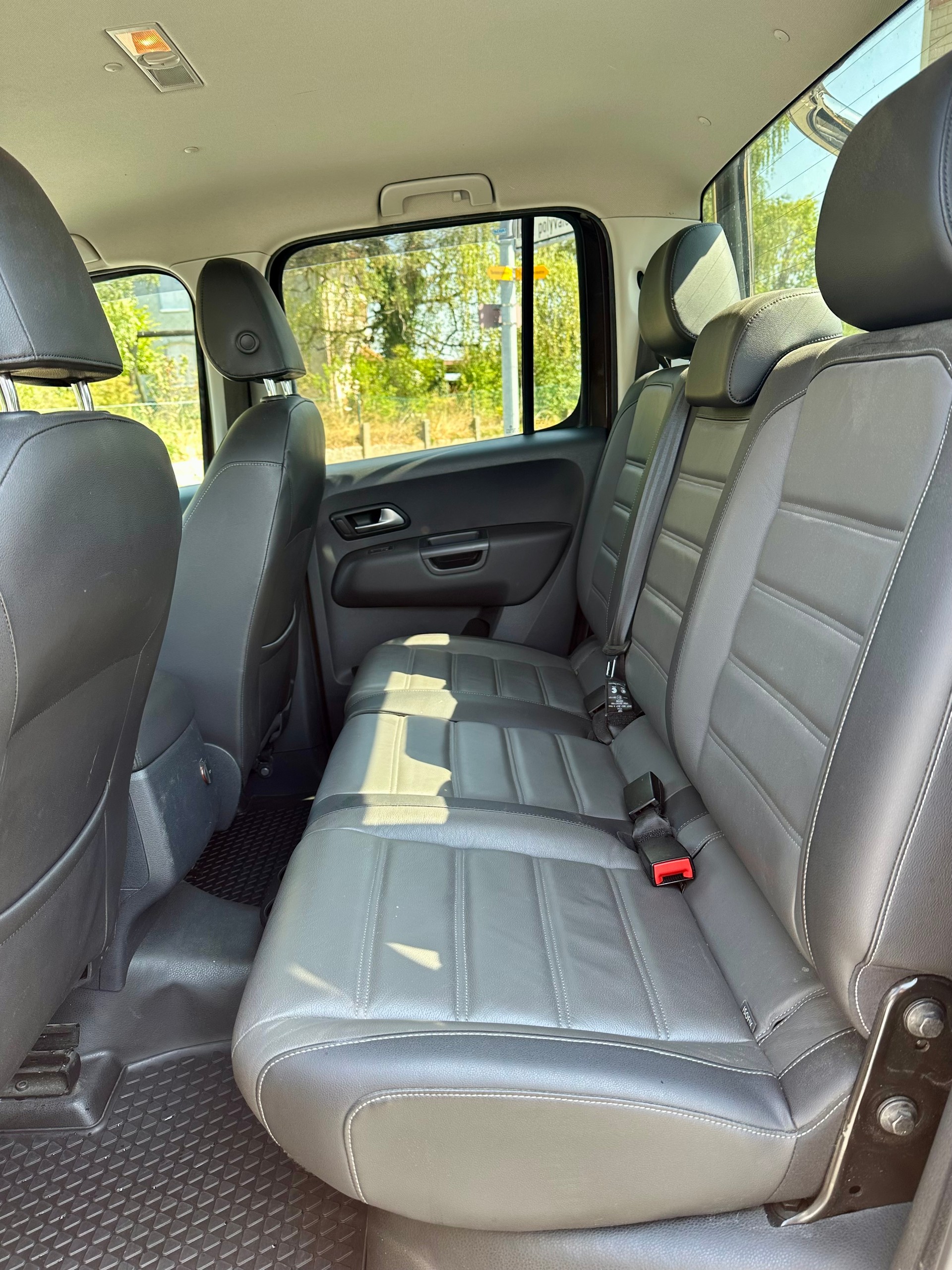 VW Amarok 3.0TDI Liberty 4Motion Automatic-image-12