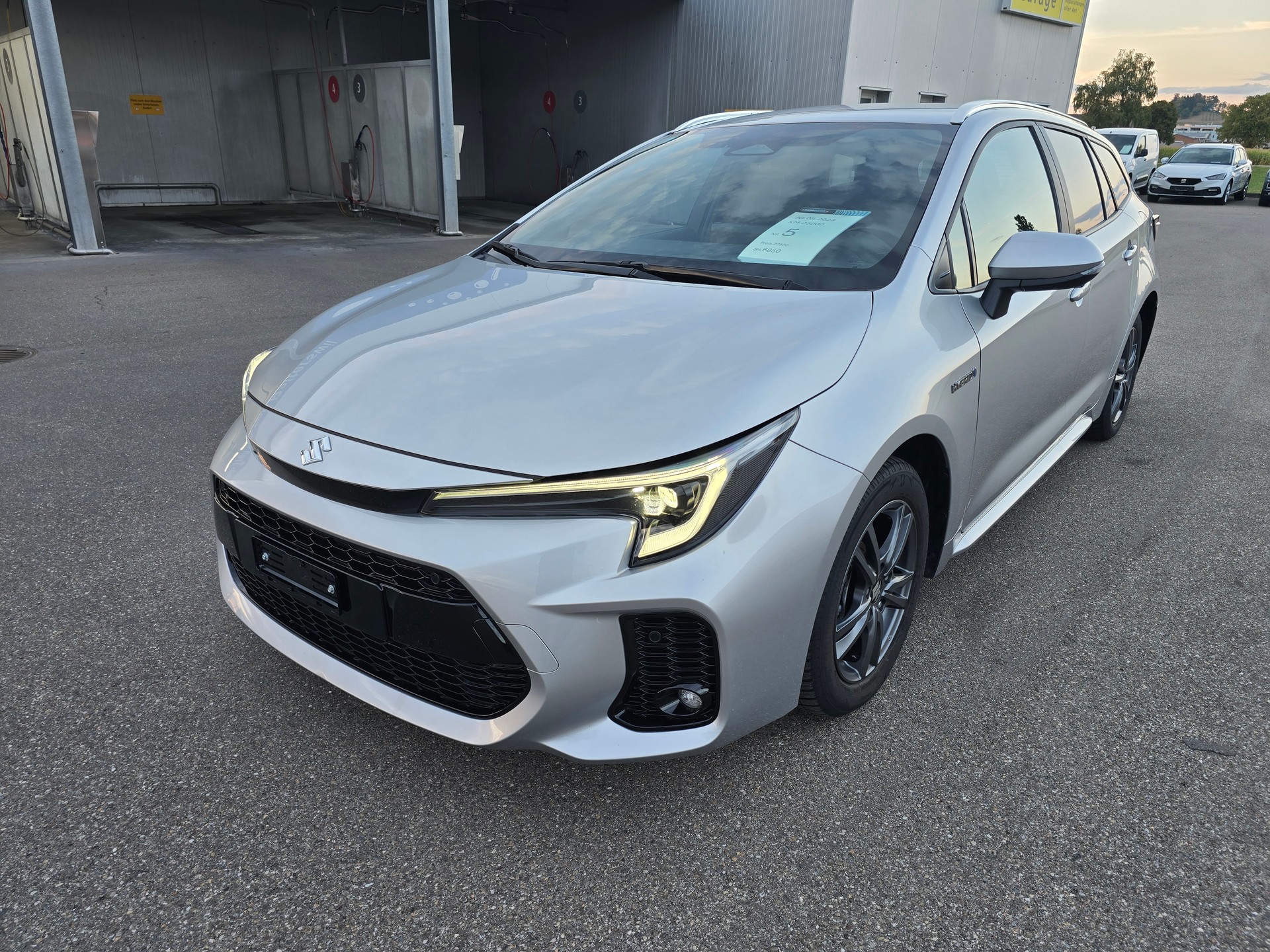 SUZUKI Swace 1.8 Hybrid Compact Top E-CVT