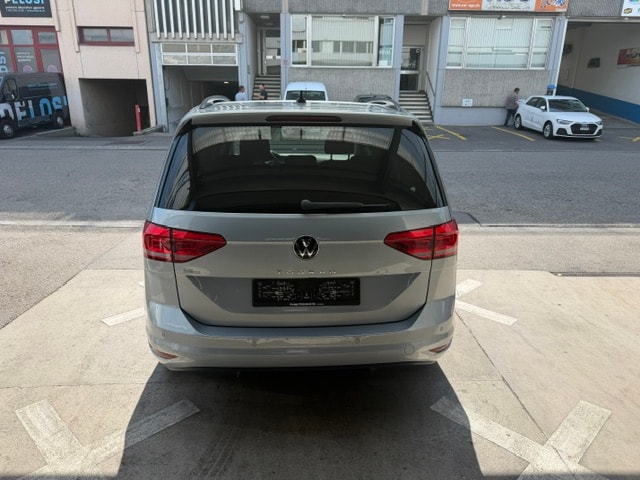 VW Touran 1.5 TSI EVO Comfortline DSG-image-2