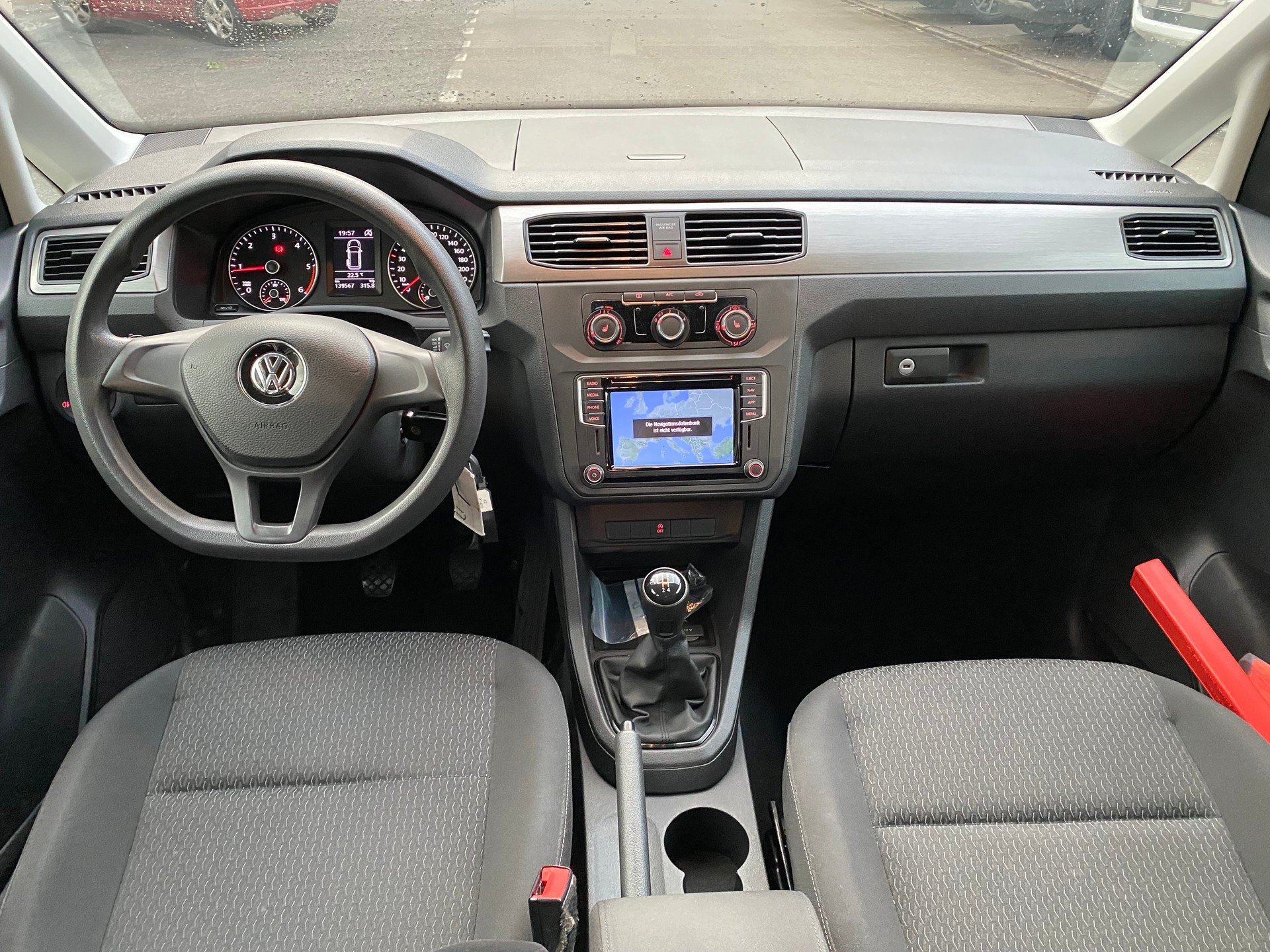 VW Caddy Maxi 2.0 TDI Trendline-image-8