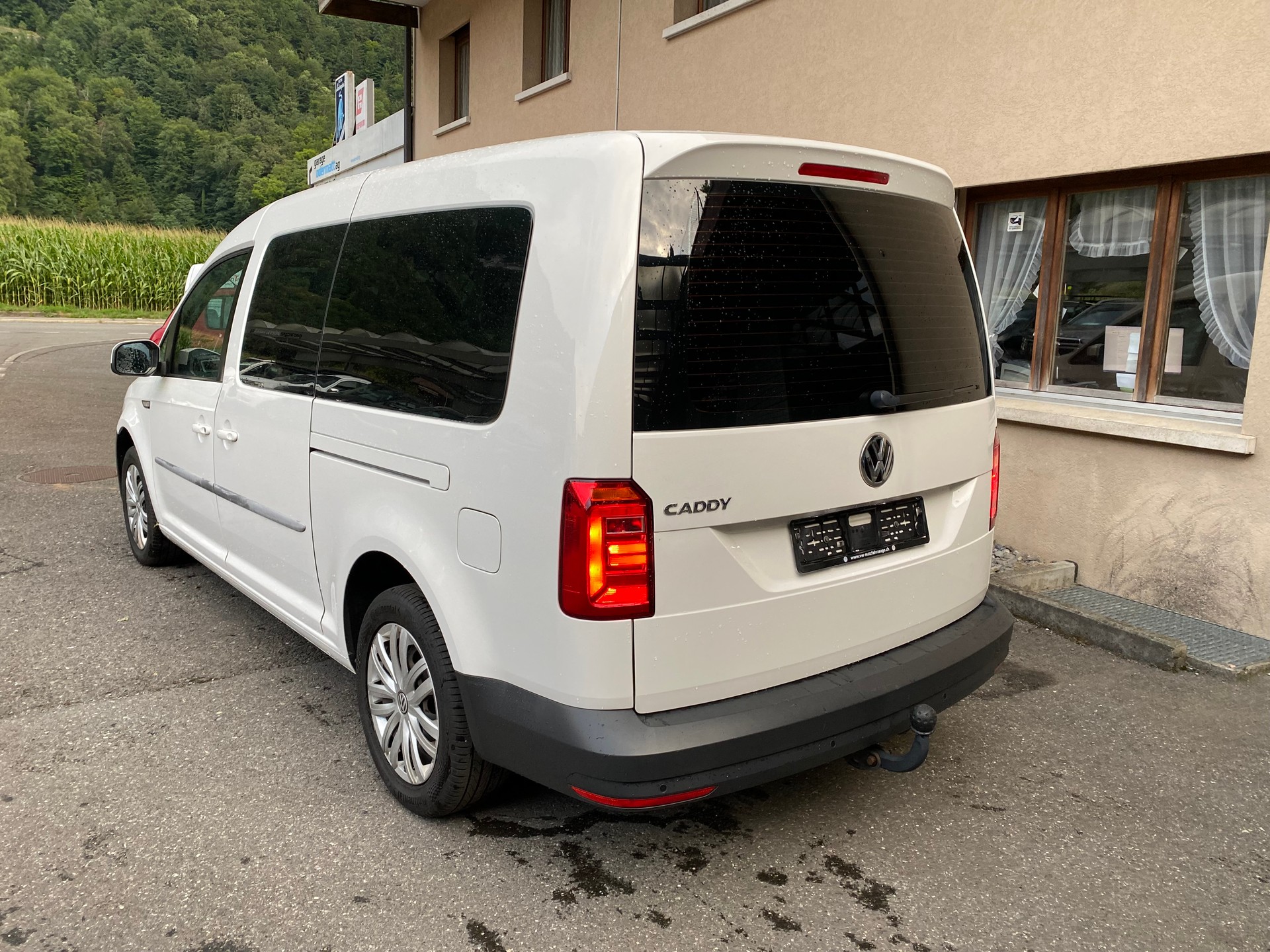VW Caddy Maxi 2.0 TDI Trendline-image-12
