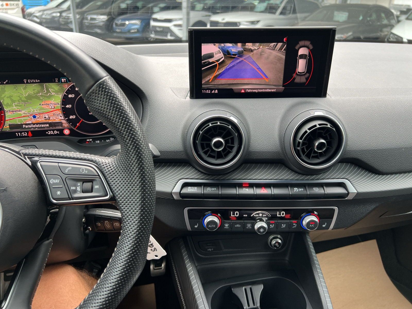AUDI SQ2 TFSI quattro S-tronic-image-15
