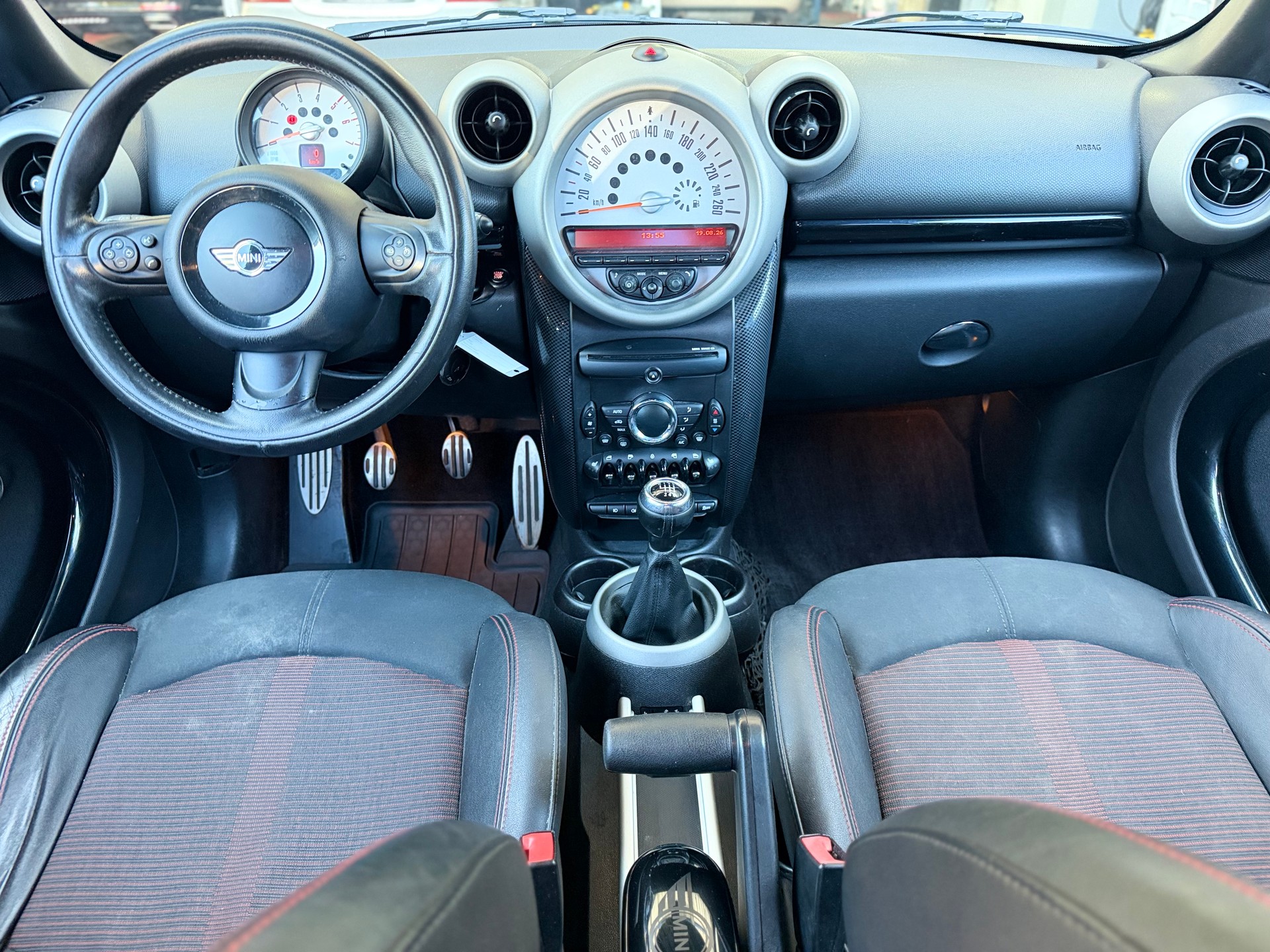 MINI Countryman Cooper SD ALL4-image-6