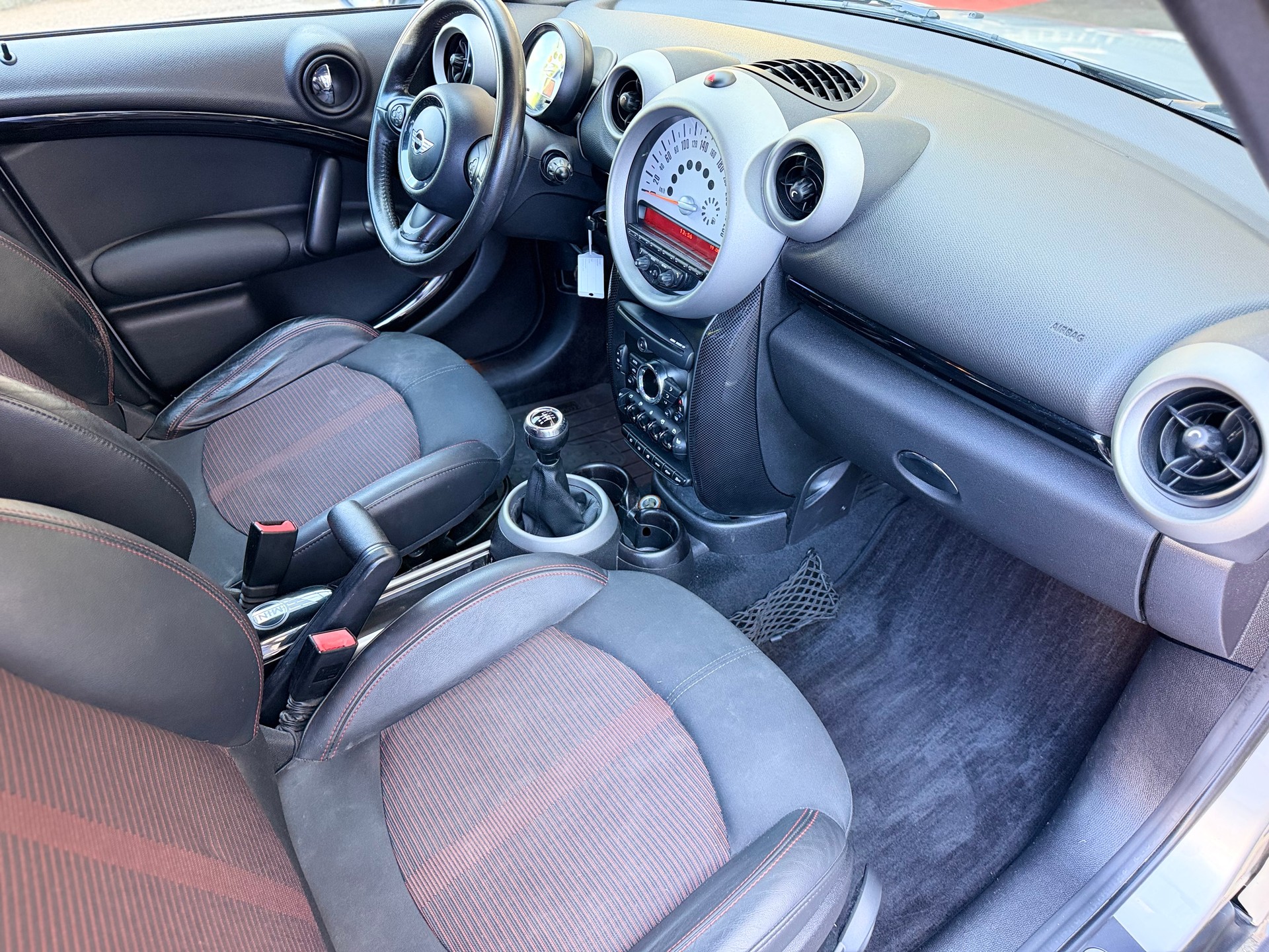 MINI Countryman Cooper SD ALL4-image-10