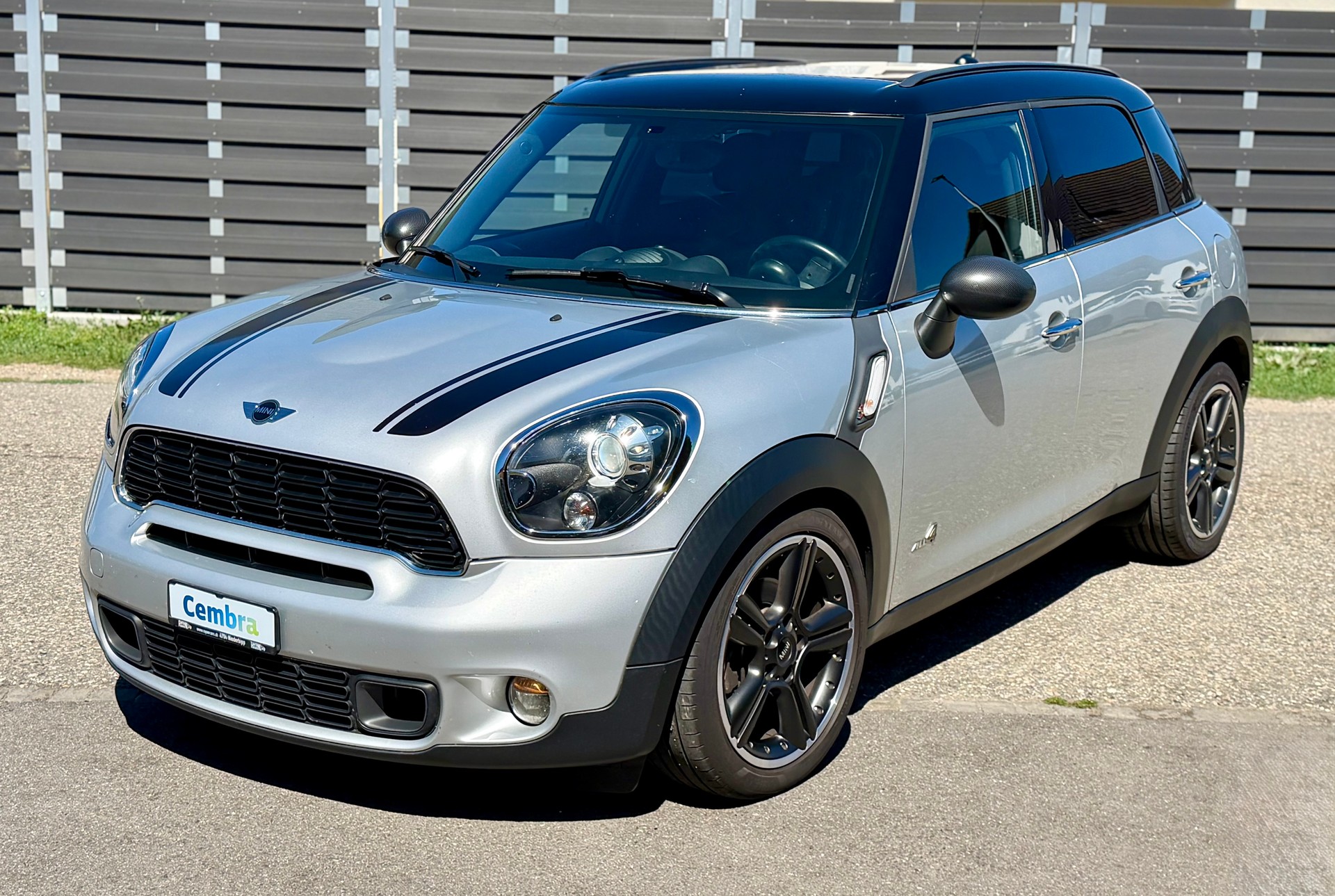 MINI Countryman Cooper SD ALL4-image-2