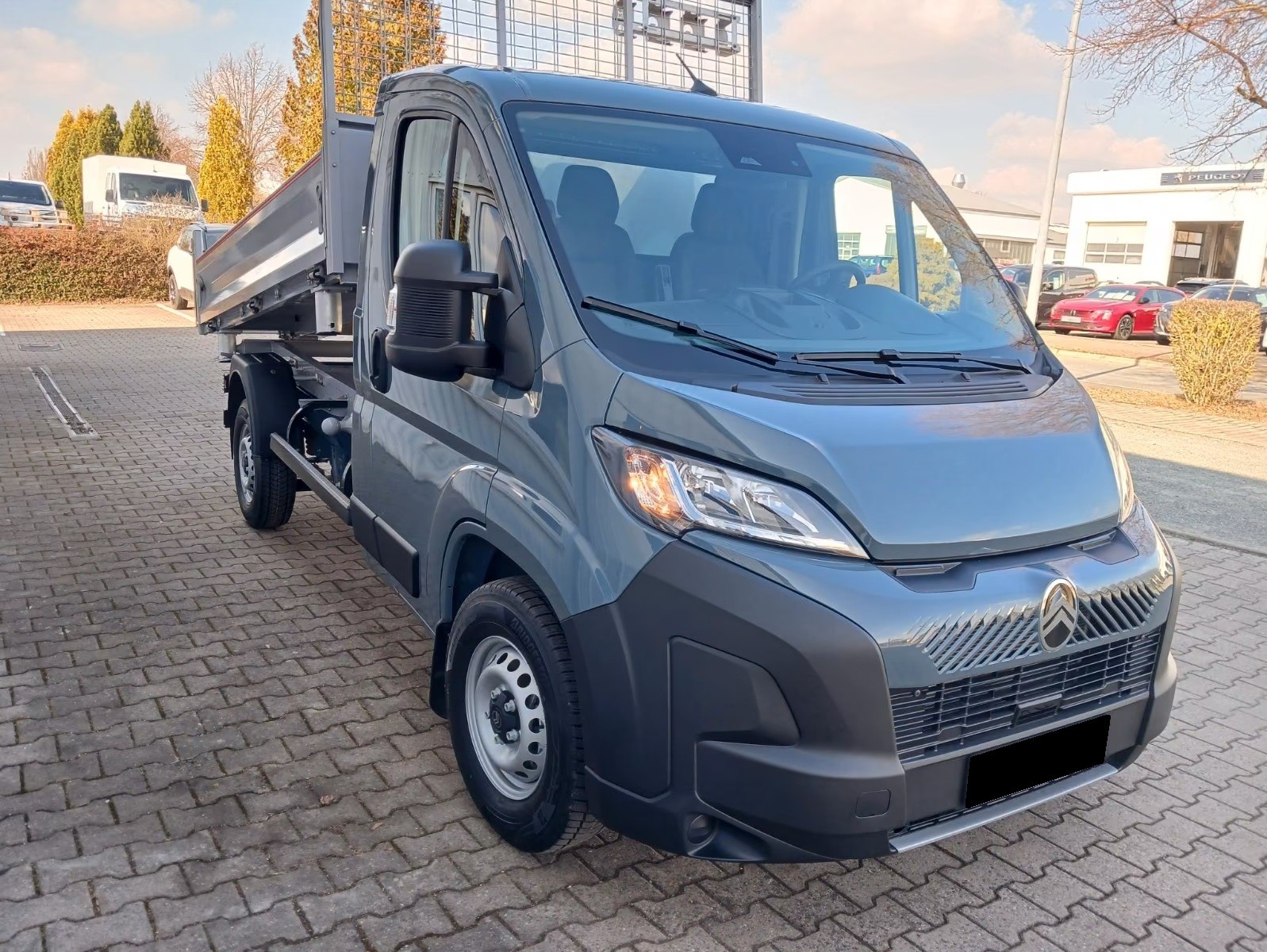 CITROEN Jumper 35 2.2 BlueHDi 140 L2-image-1