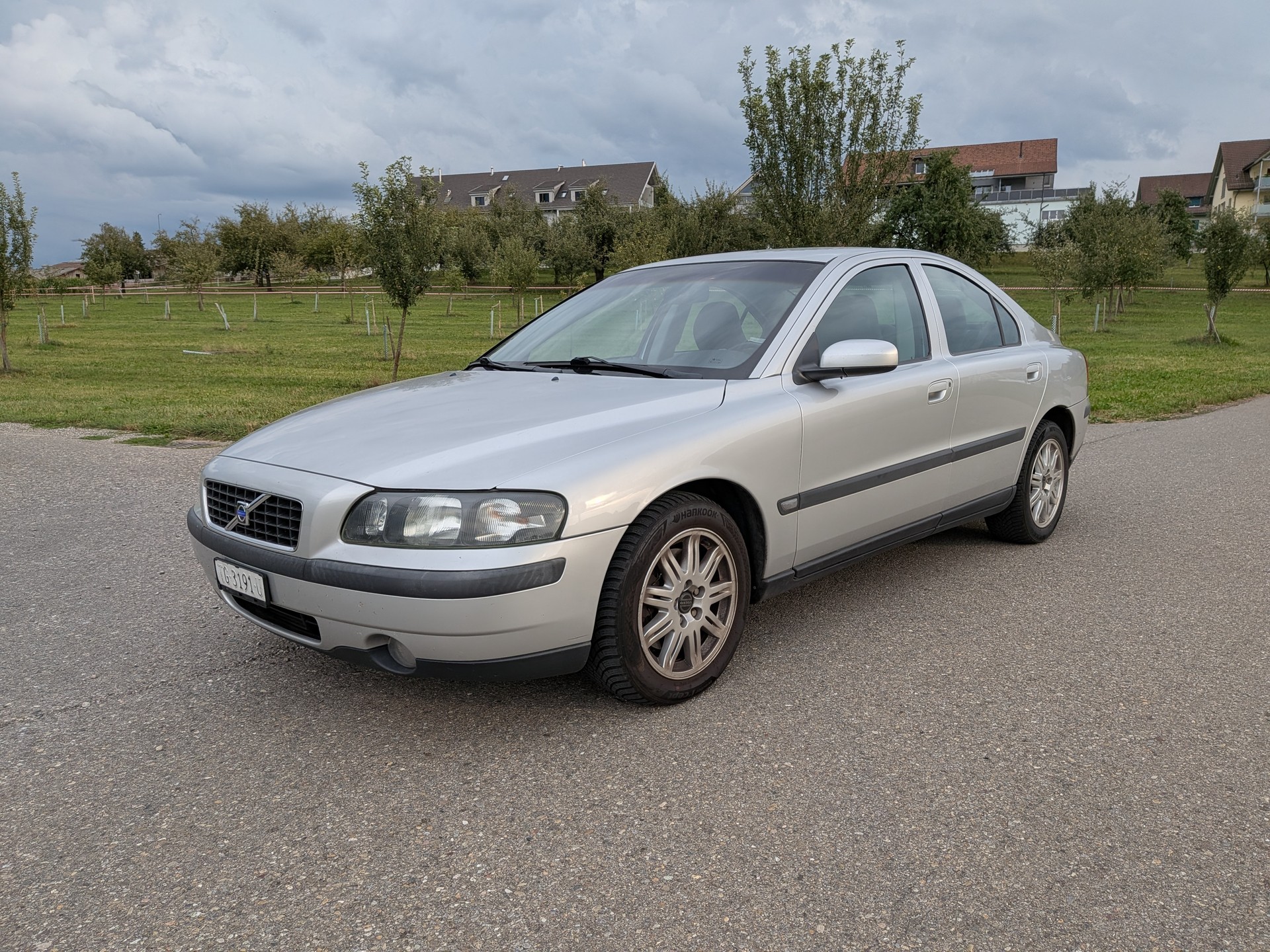 VOLVO S60 2.0T-image-4
