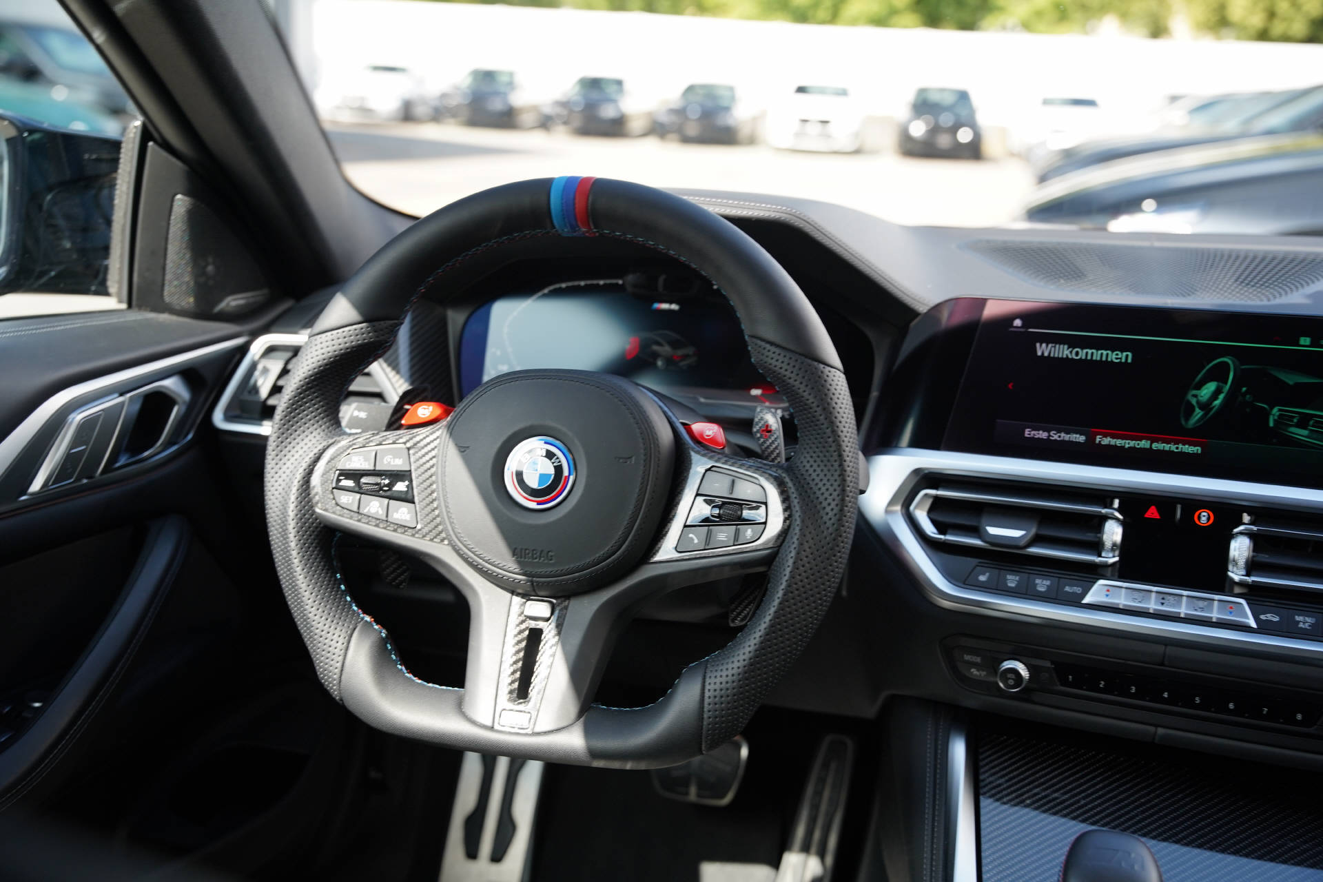 BMW M4 Coupé Competition M xDrive-image-12
