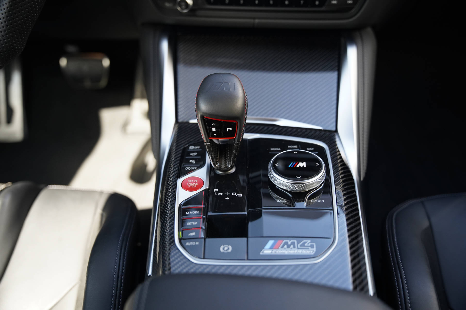 BMW M4 Coupé Competition M xDrive-image-13