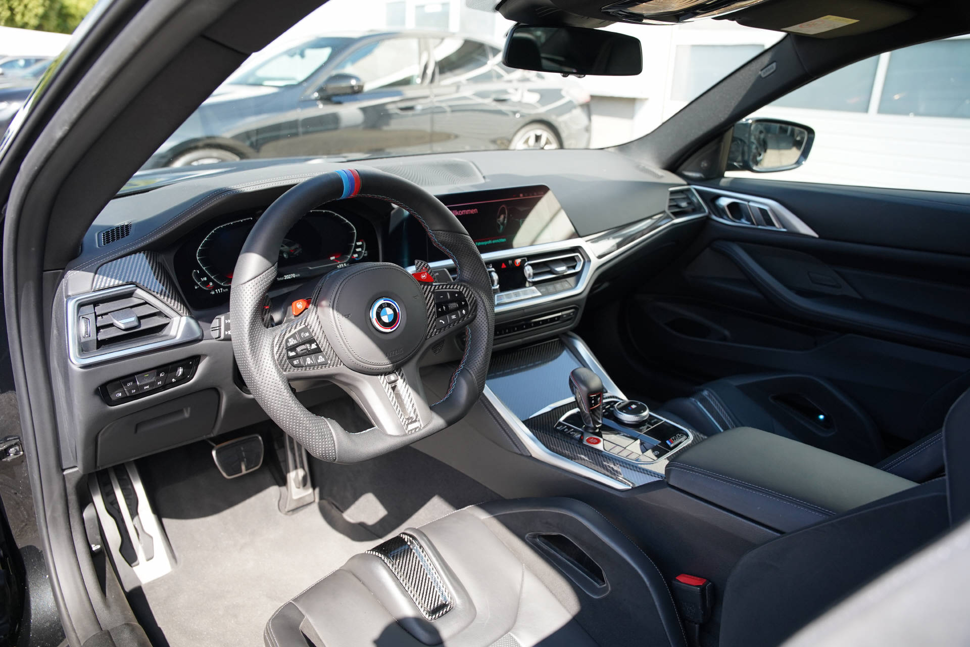 BMW M4 Coupé Competition M xDrive-image-6