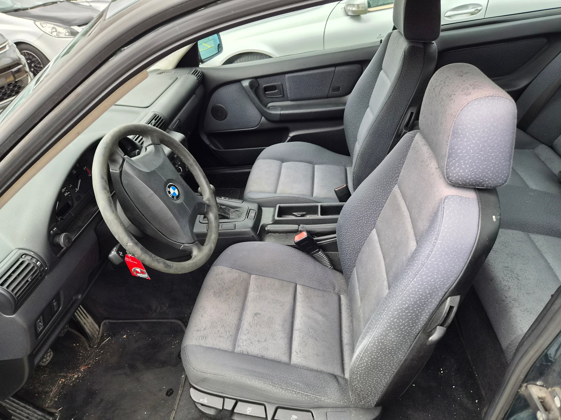 BMW 316i Compact Comfort-image-6