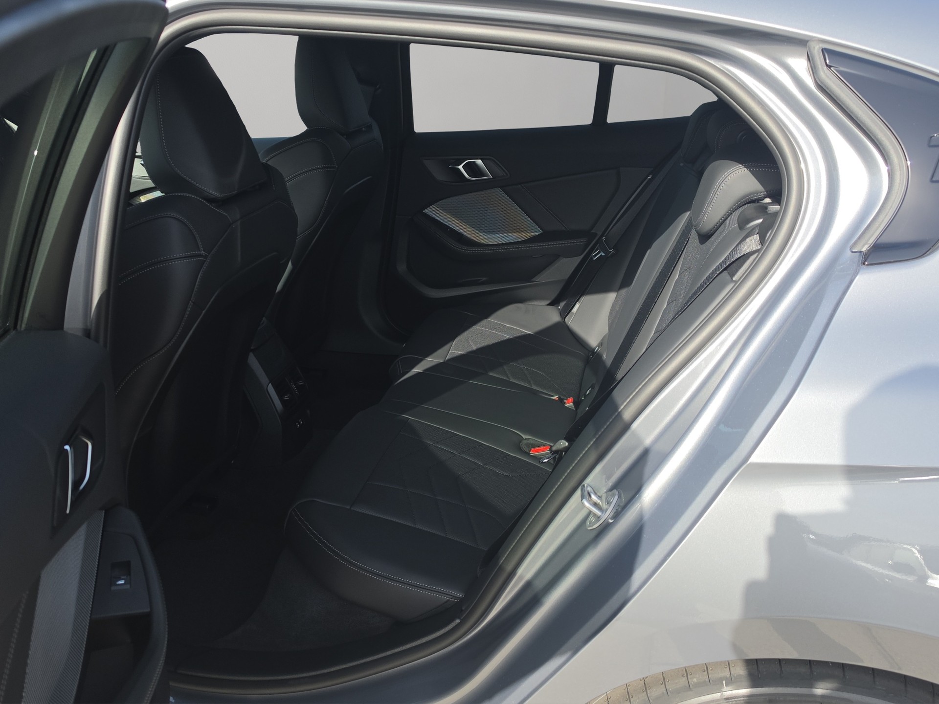 BMW 123 xDrive M Sport Steptronic-image-18