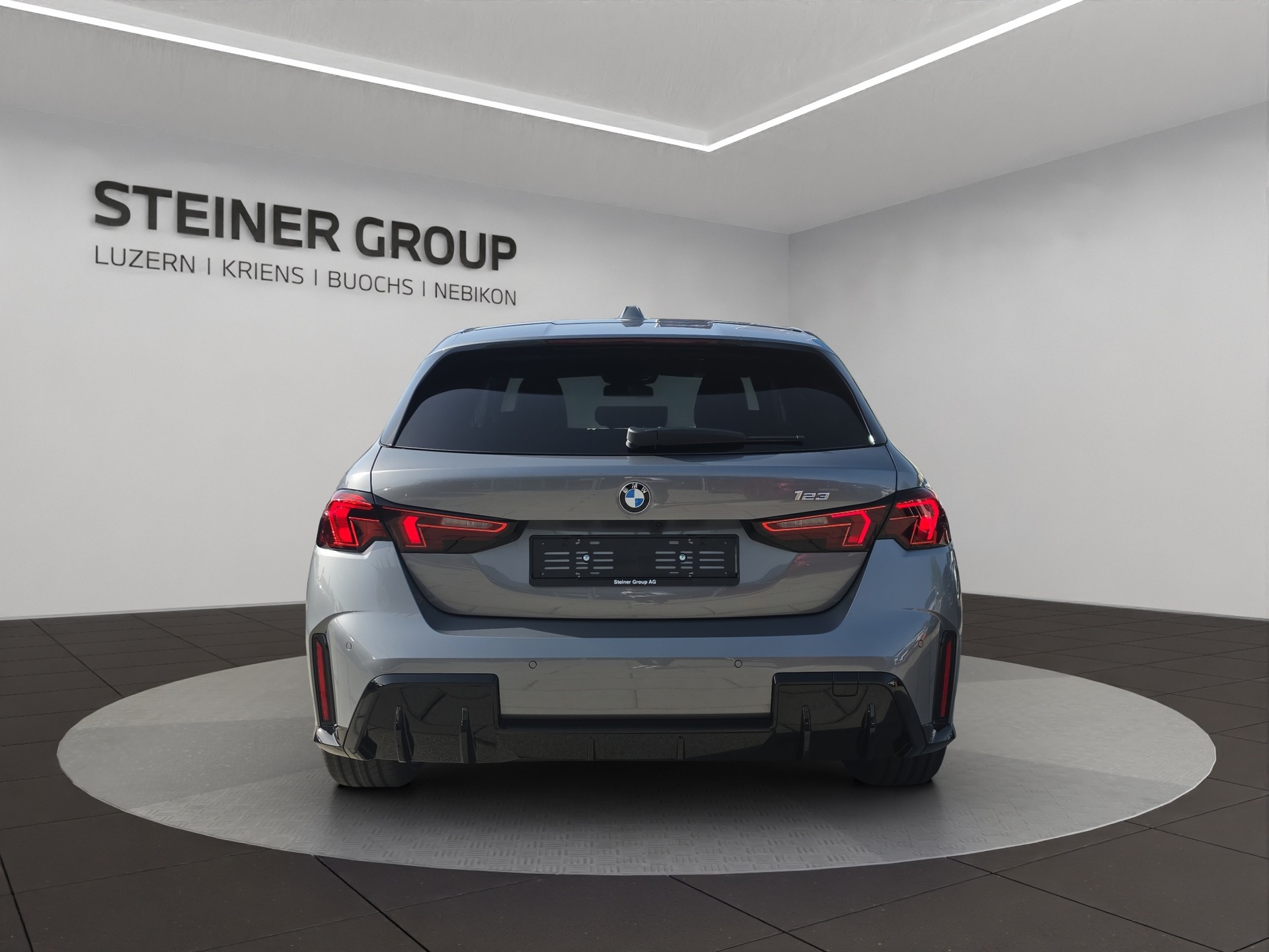 BMW 123 xDrive M Sport Steptronic-image-5