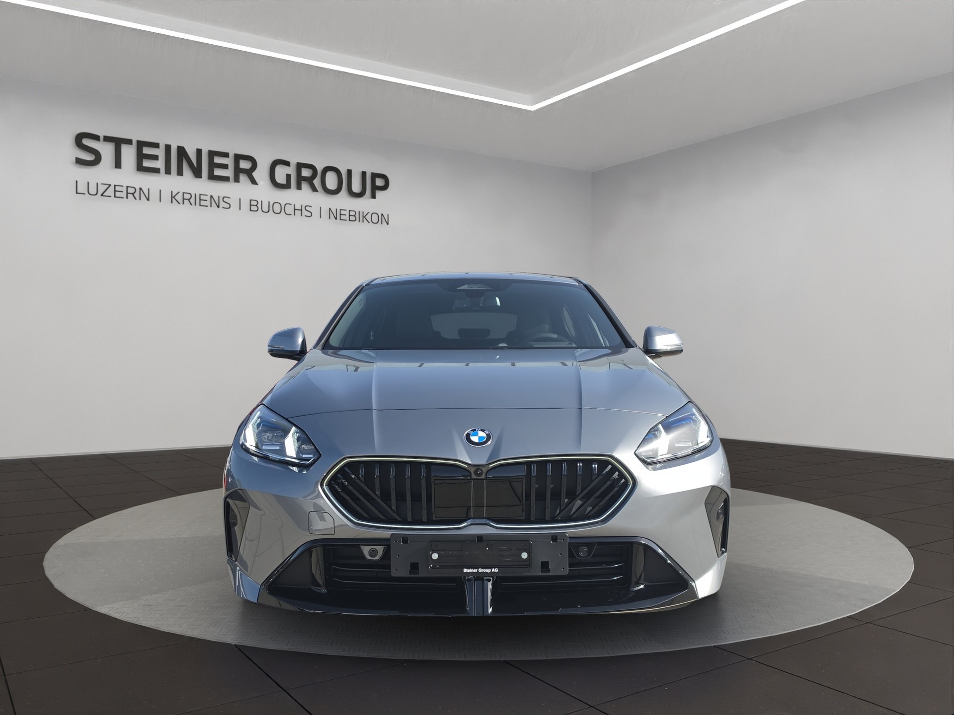 BMW 123 xDrive M Sport Steptronic-showroom-element-1
