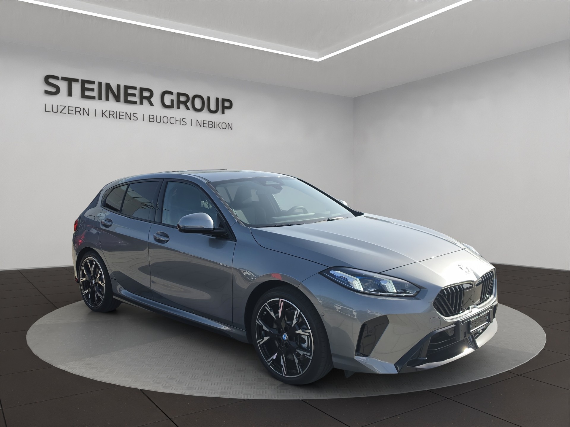 BMW 123 xDrive M Sport Steptronic-showroom-element-2