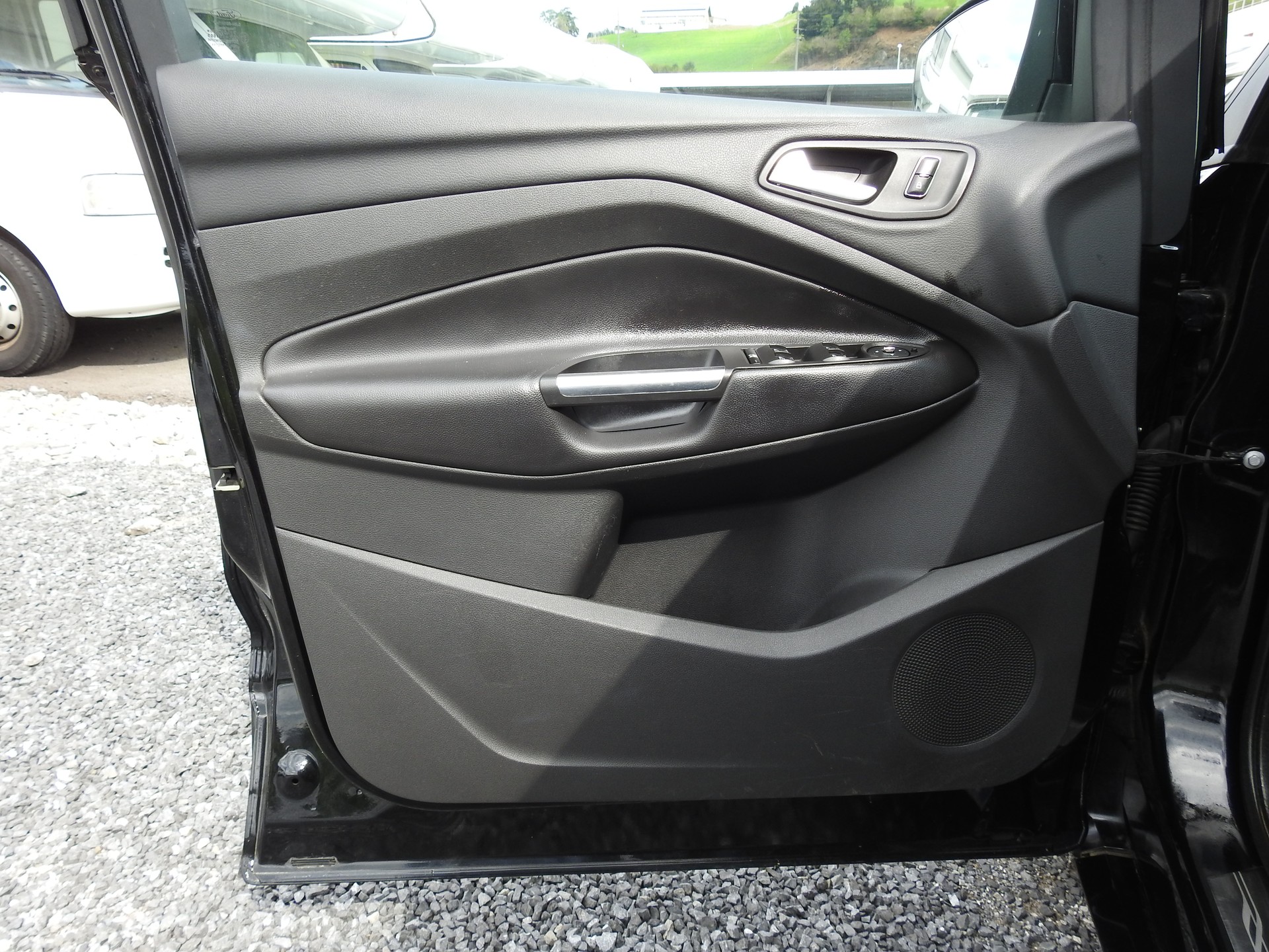 FORD Kuga 2.0 TDCi Titanium 4WD PowerShift-image-10