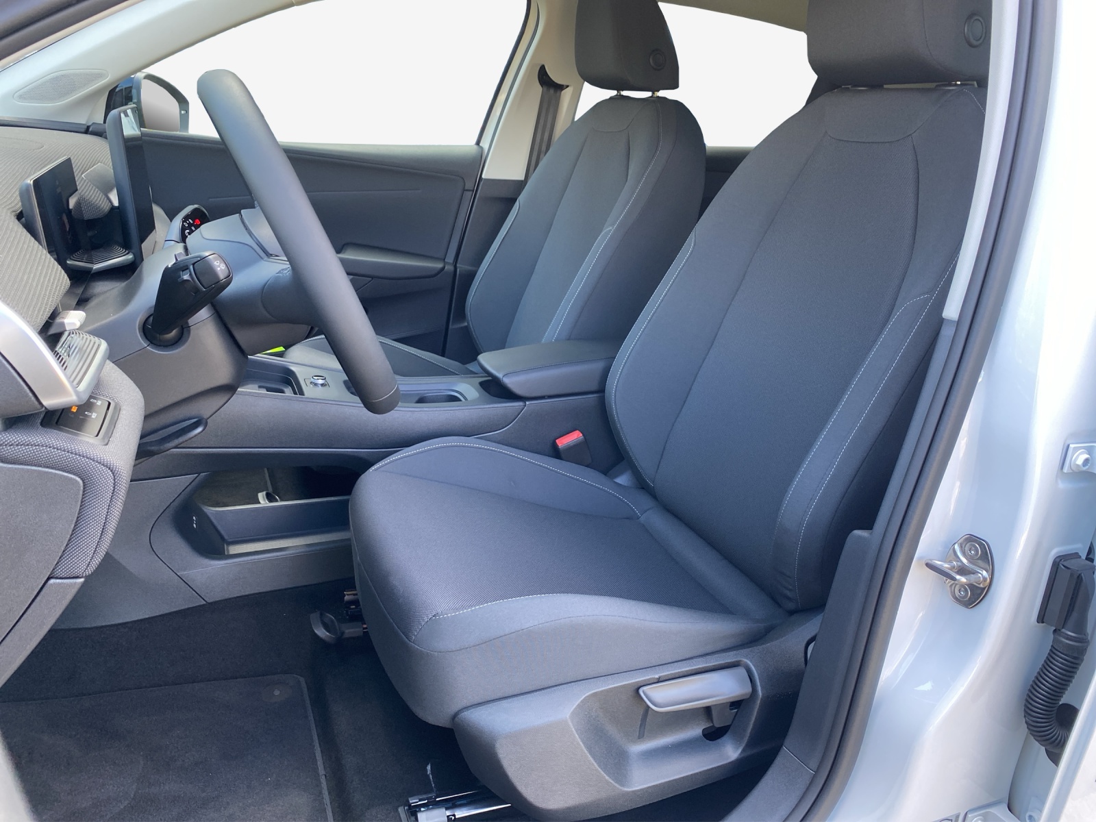 VW ID.Polo 52 kWh Life Edition One-image-7
