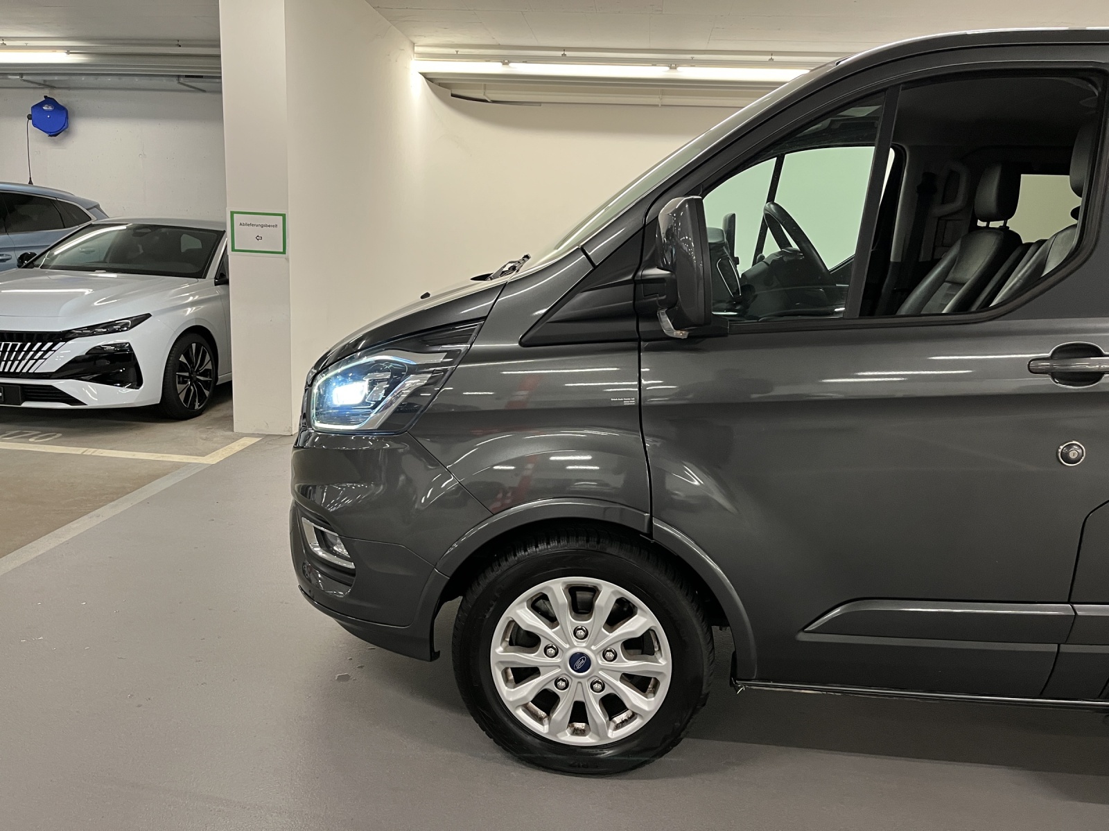 FORD Tourneo C Bus 310 L1 2.0 TDCi-image-16