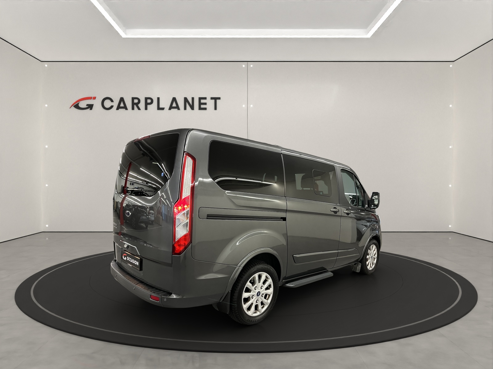 FORD Tourneo C Bus 310 L1 2.0 TDCi-image-4